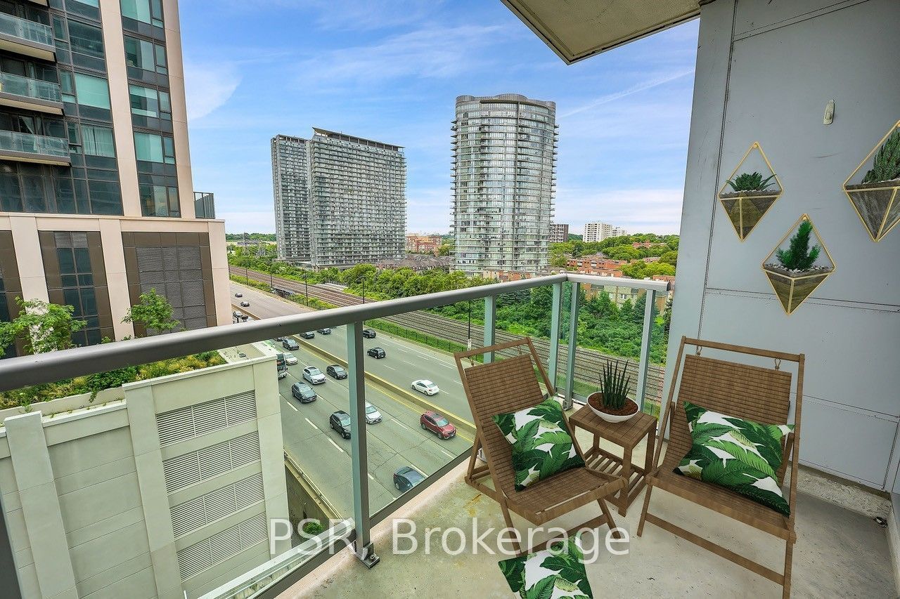 1910 Lake Shore Boulevard W 903 Property Photo 7