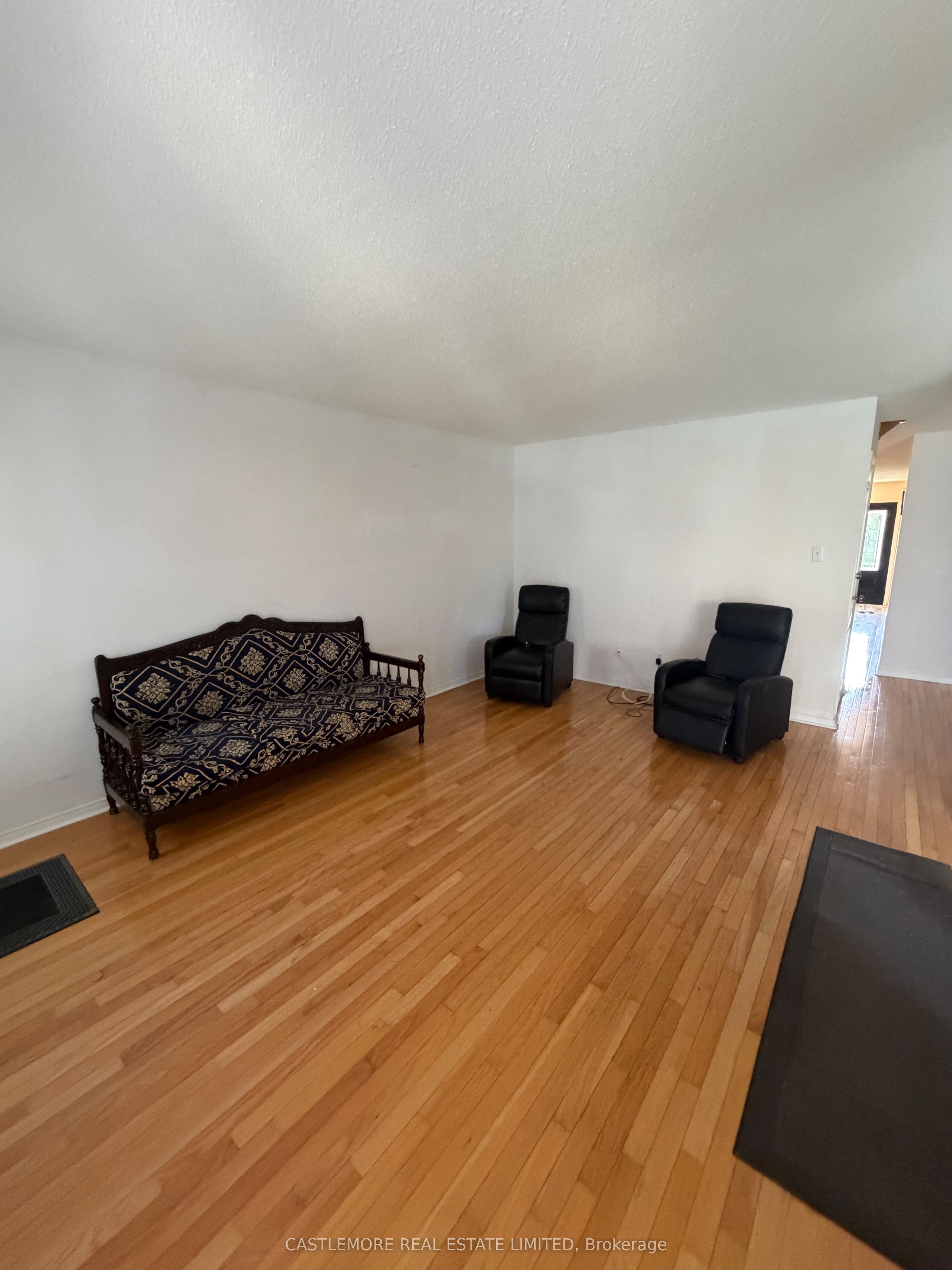 127 Brisdale Drive Property Photo 7