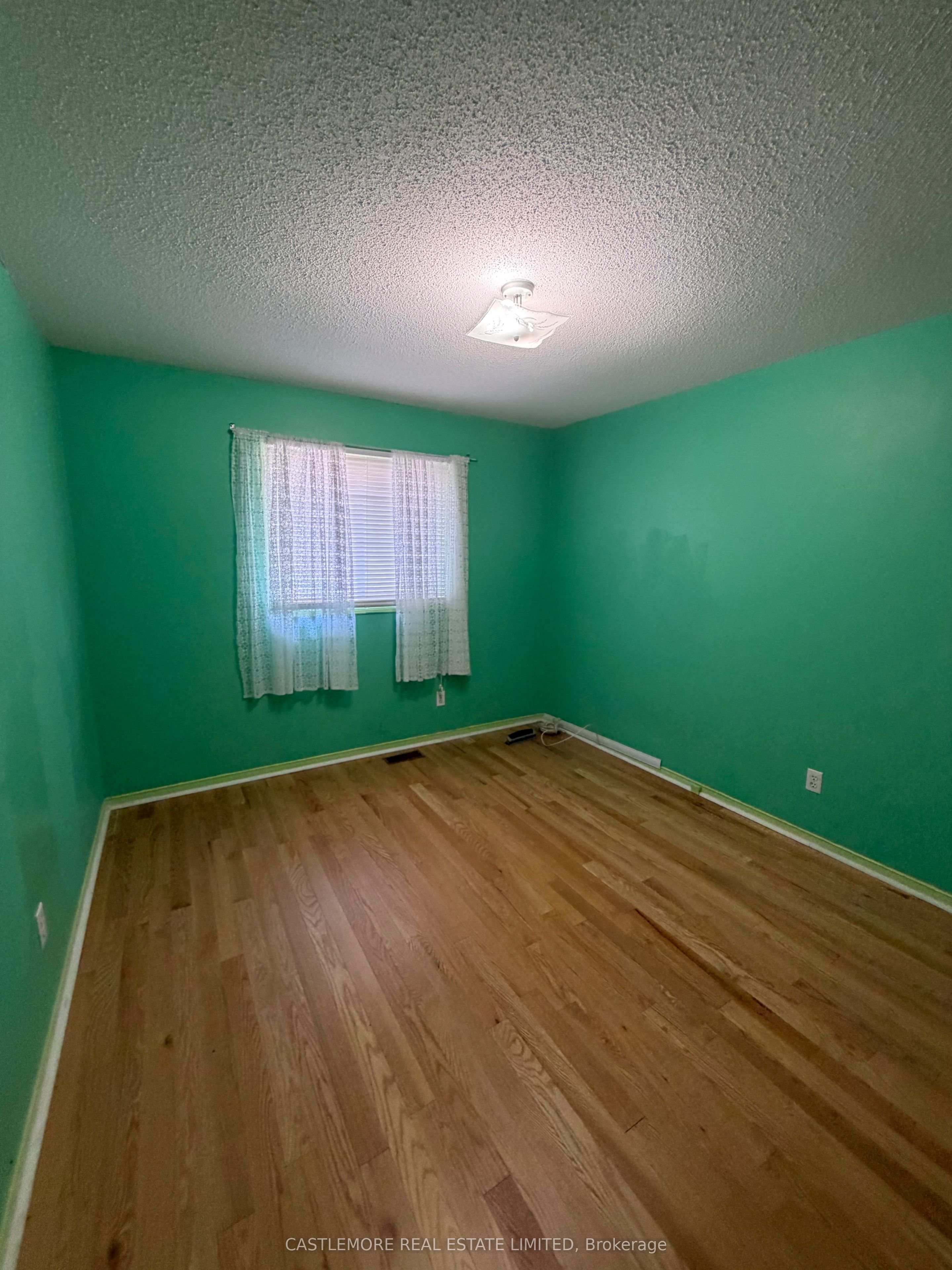 127 Brisdale Drive Property Photo 11