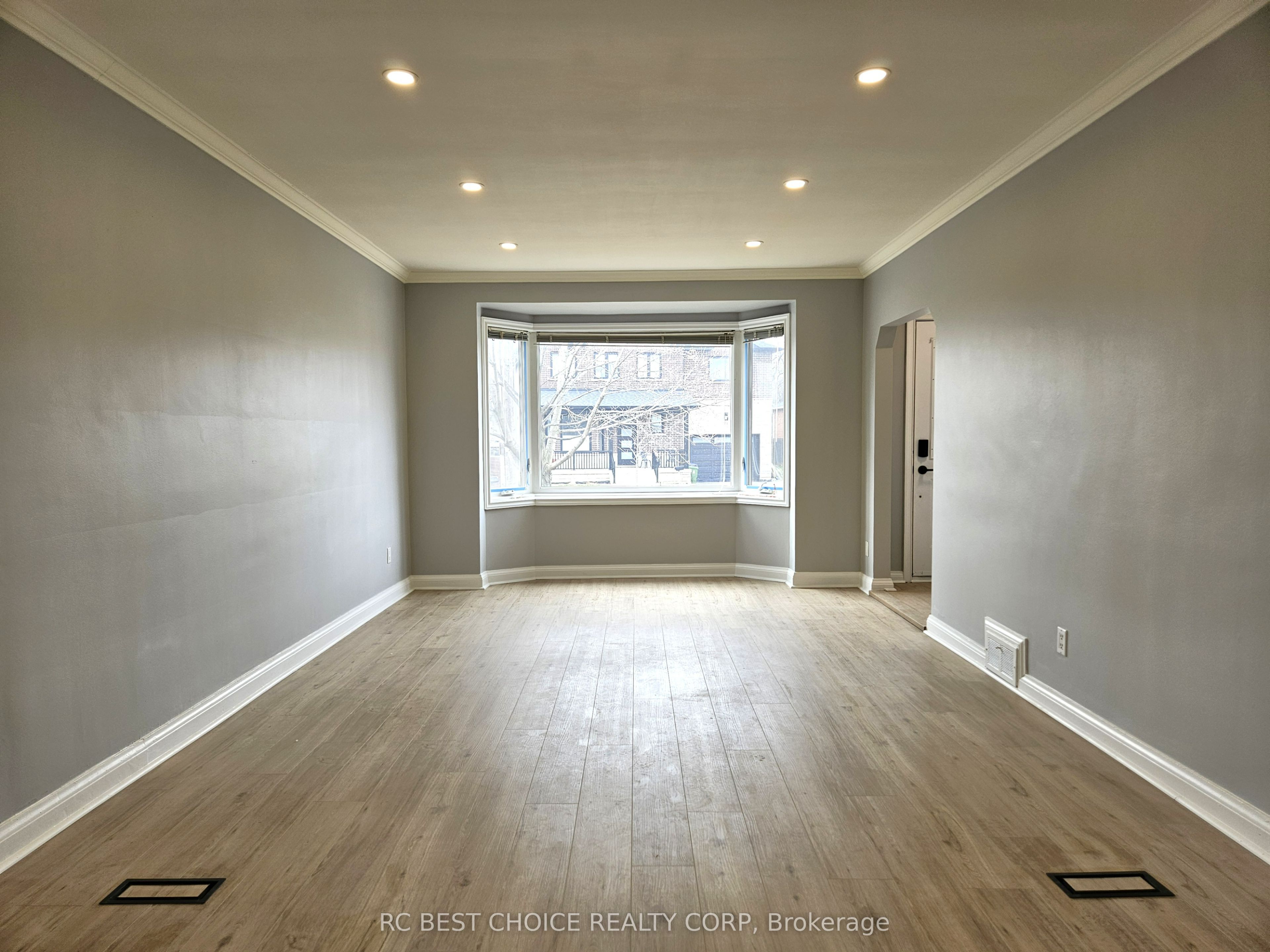 45 Mayall Avenue Main Property Photo 10