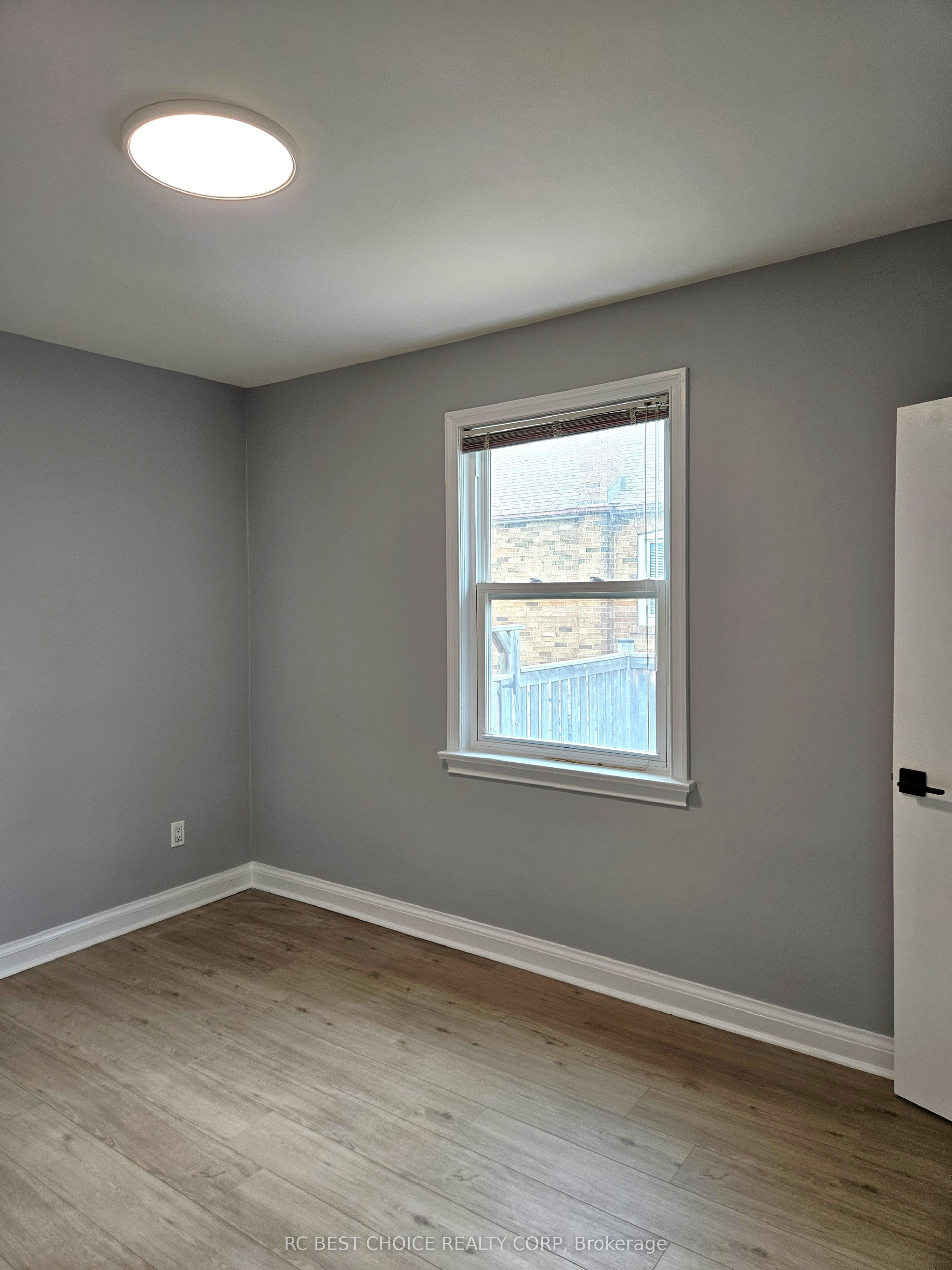45 Mayall Avenue Main Property Photo 27