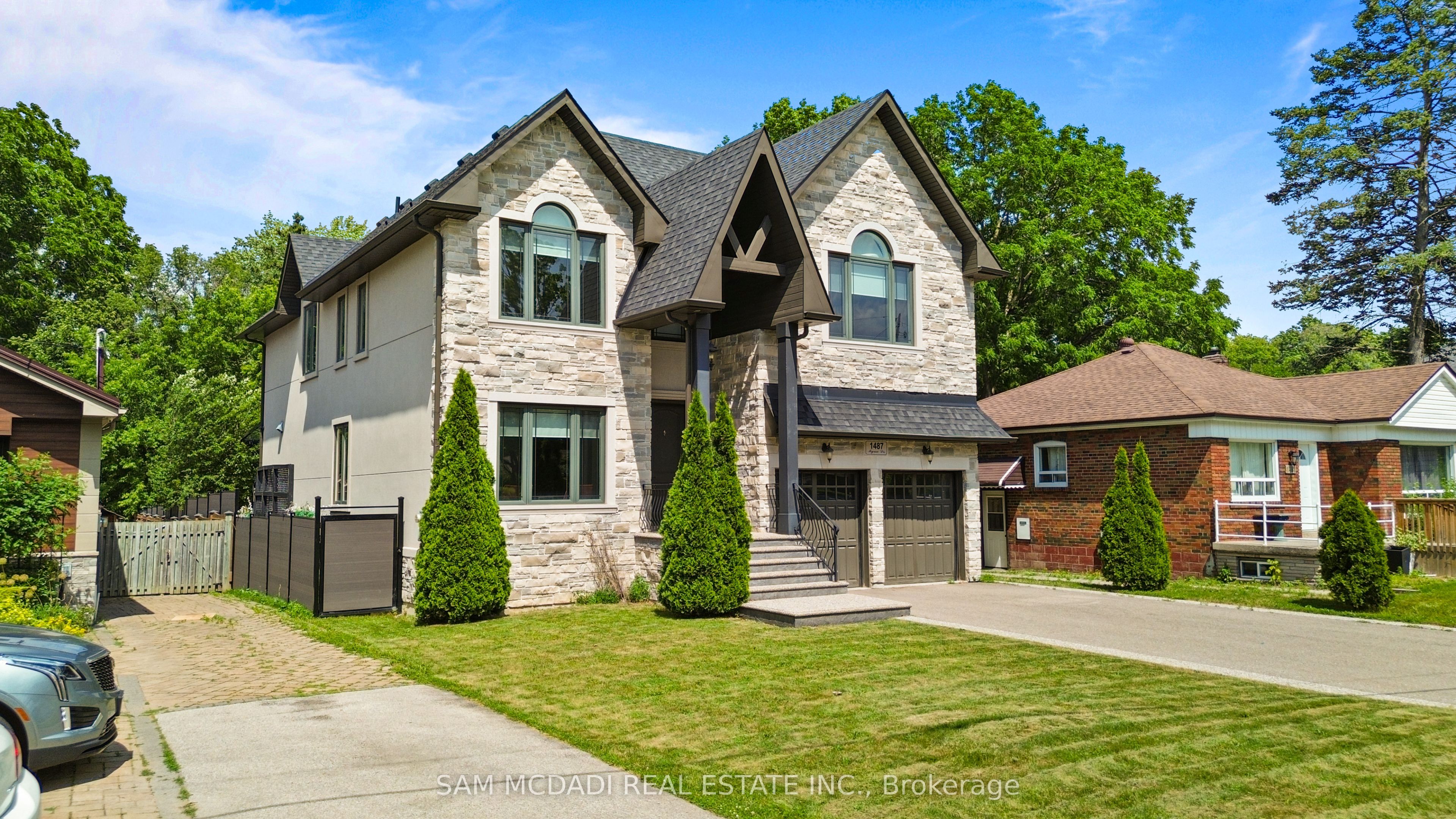 1487 Myron Drive Property Photo 3
