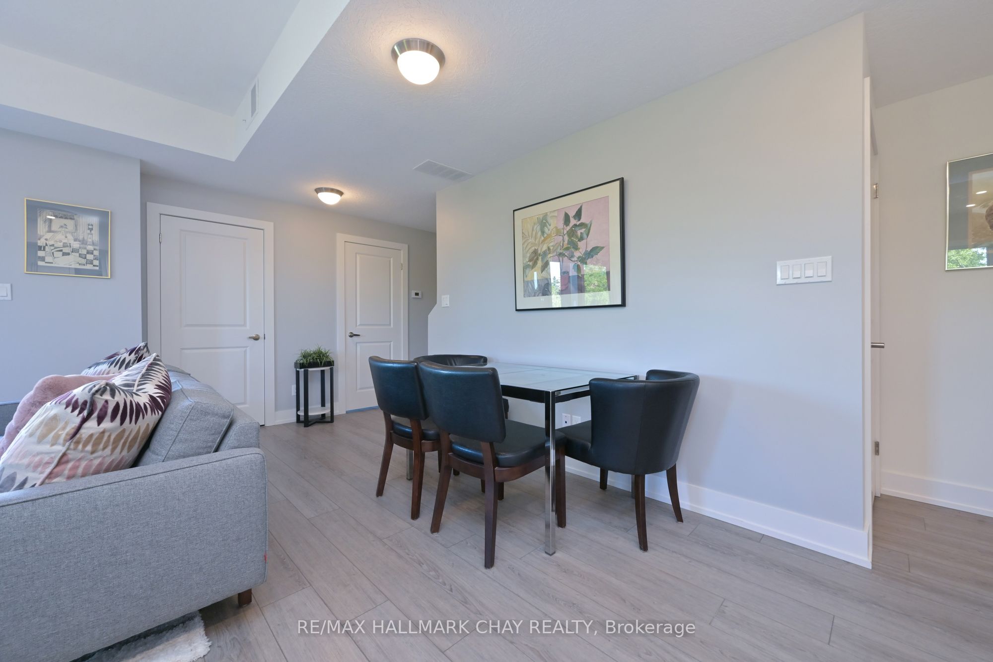 17 Centre Street 312 Property Photo 10