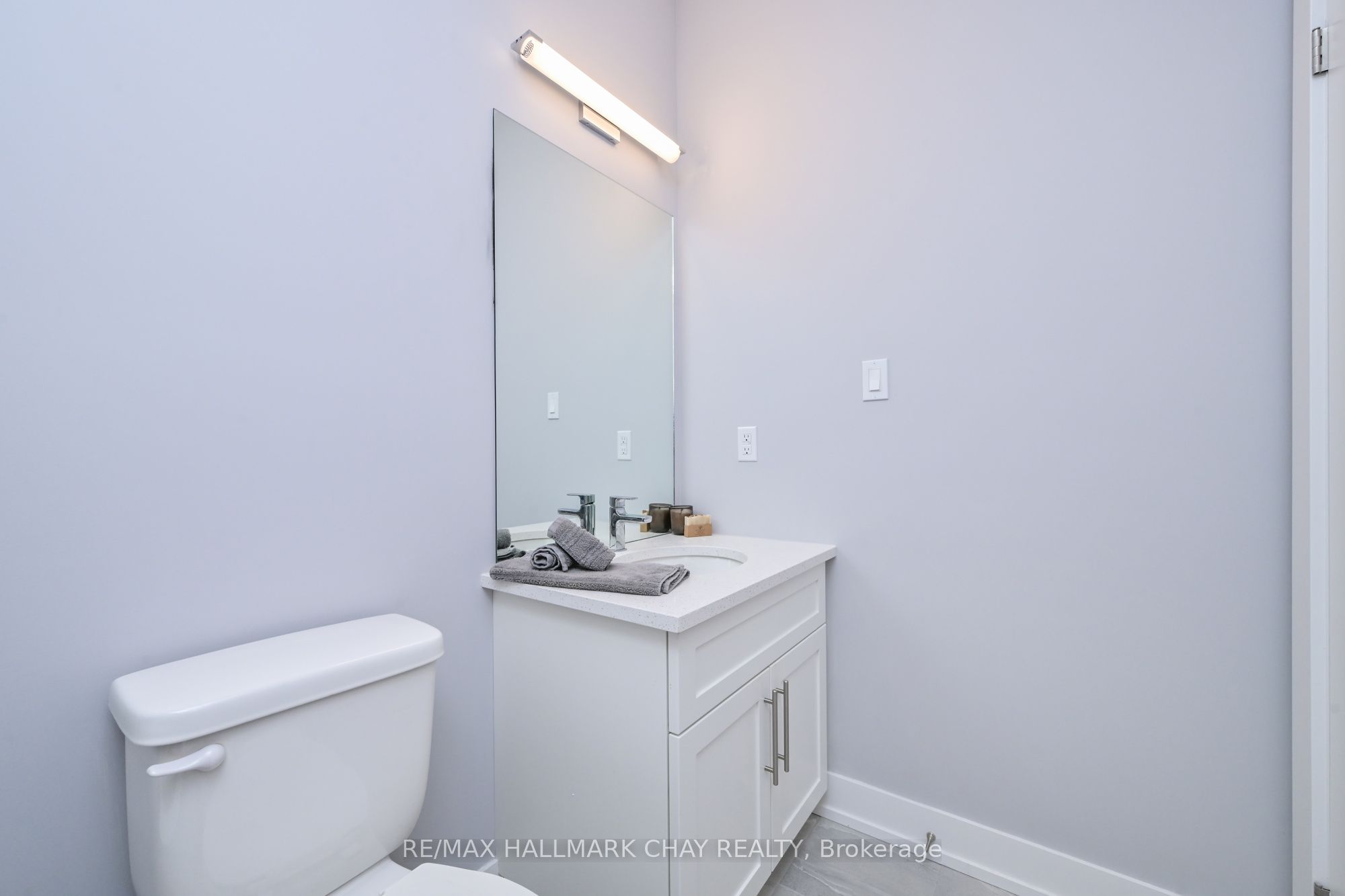 17 Centre Street 312 Property Photo 27