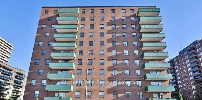 49 Queen Street E 501 Property Photo 1