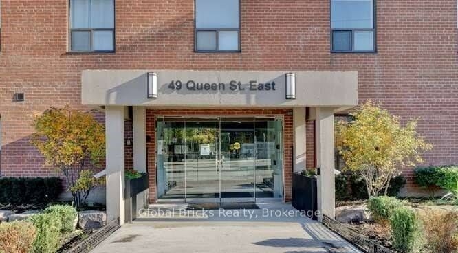 49 Queen Street E 501 Property Photo 2