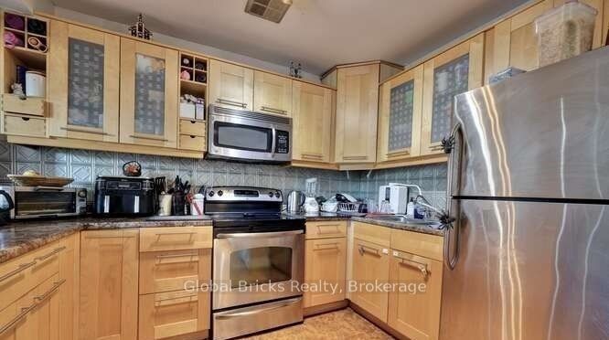 49 Queen Street E 501 Property Photo 10