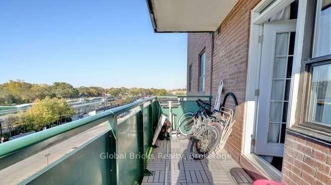 49 Queen Street E 501 Property Photo 13