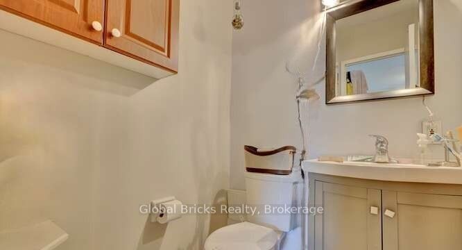 49 Queen Street E 501 Property Photo 16