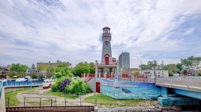 49 Queen Street E 501 Property Photo 21