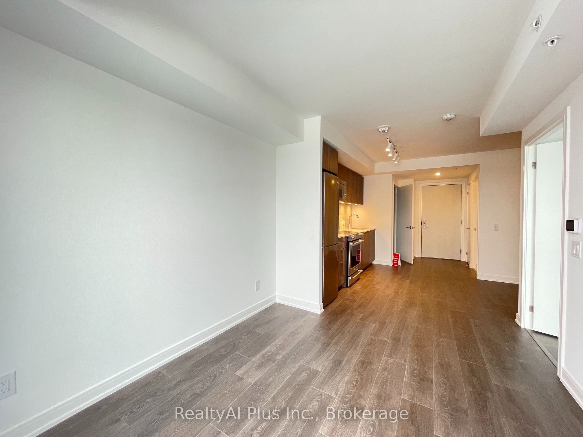 30 Samuel Wood Way 2405 Property Photo 6