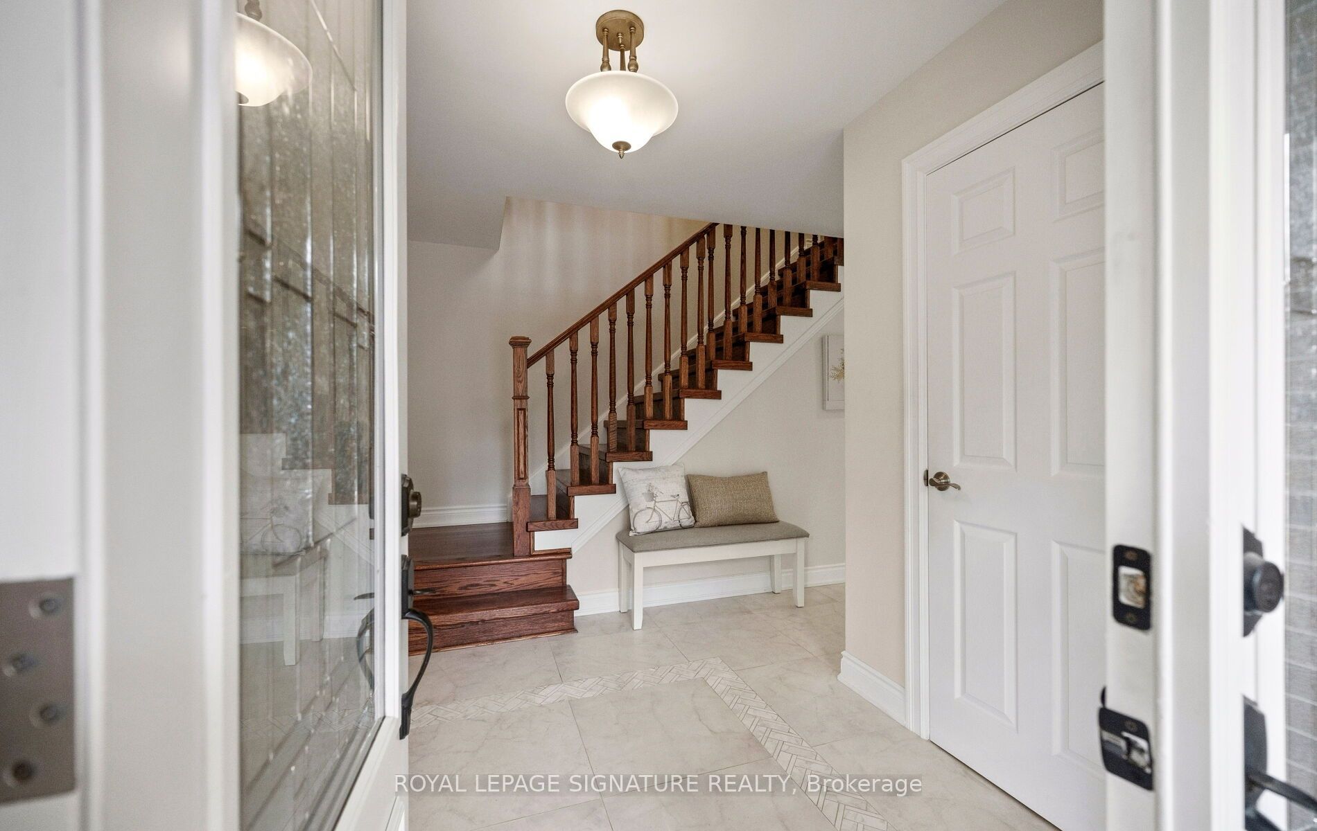 1892 Beechknoll Avenue Property Photo 3