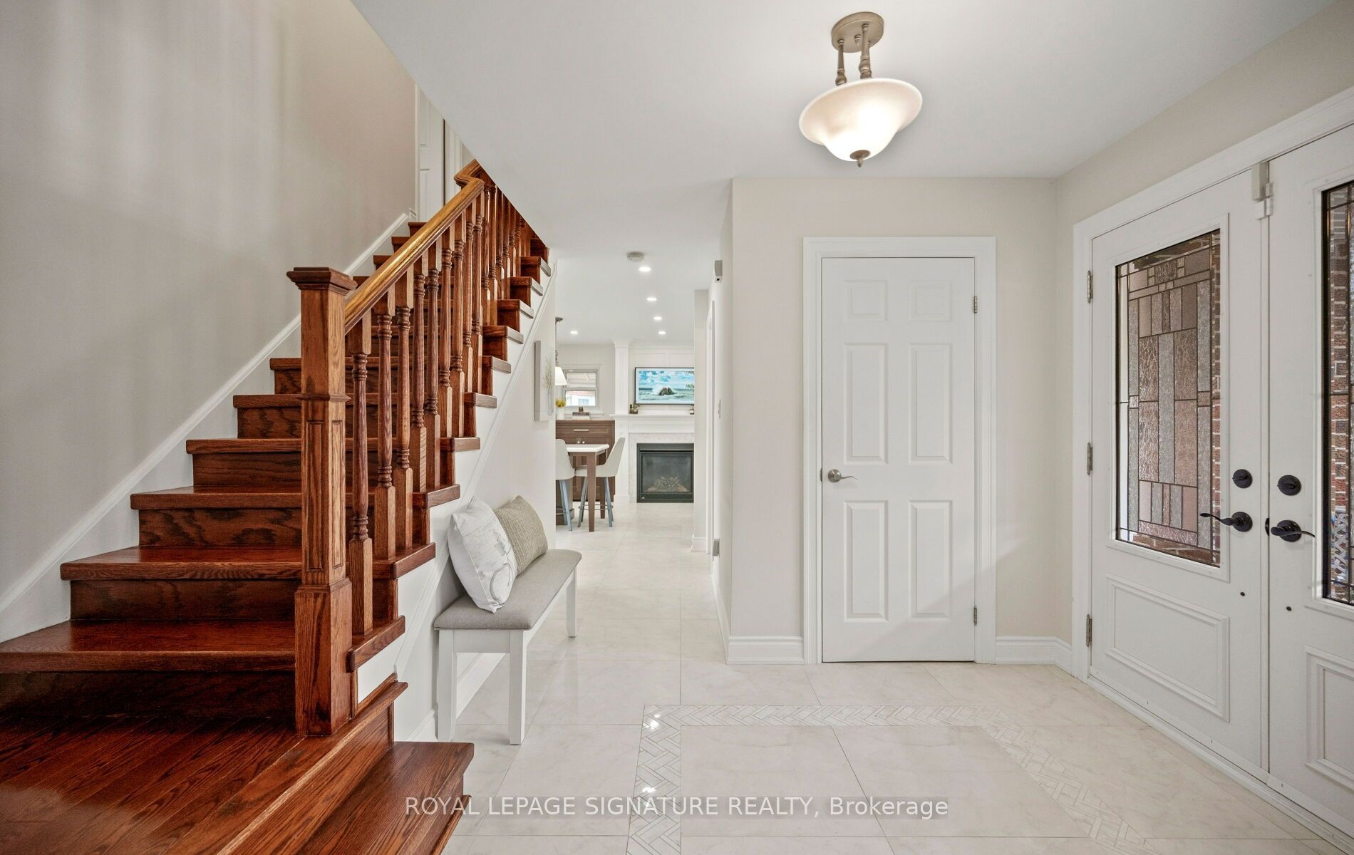 1892 Beechknoll Avenue Property Photo 4