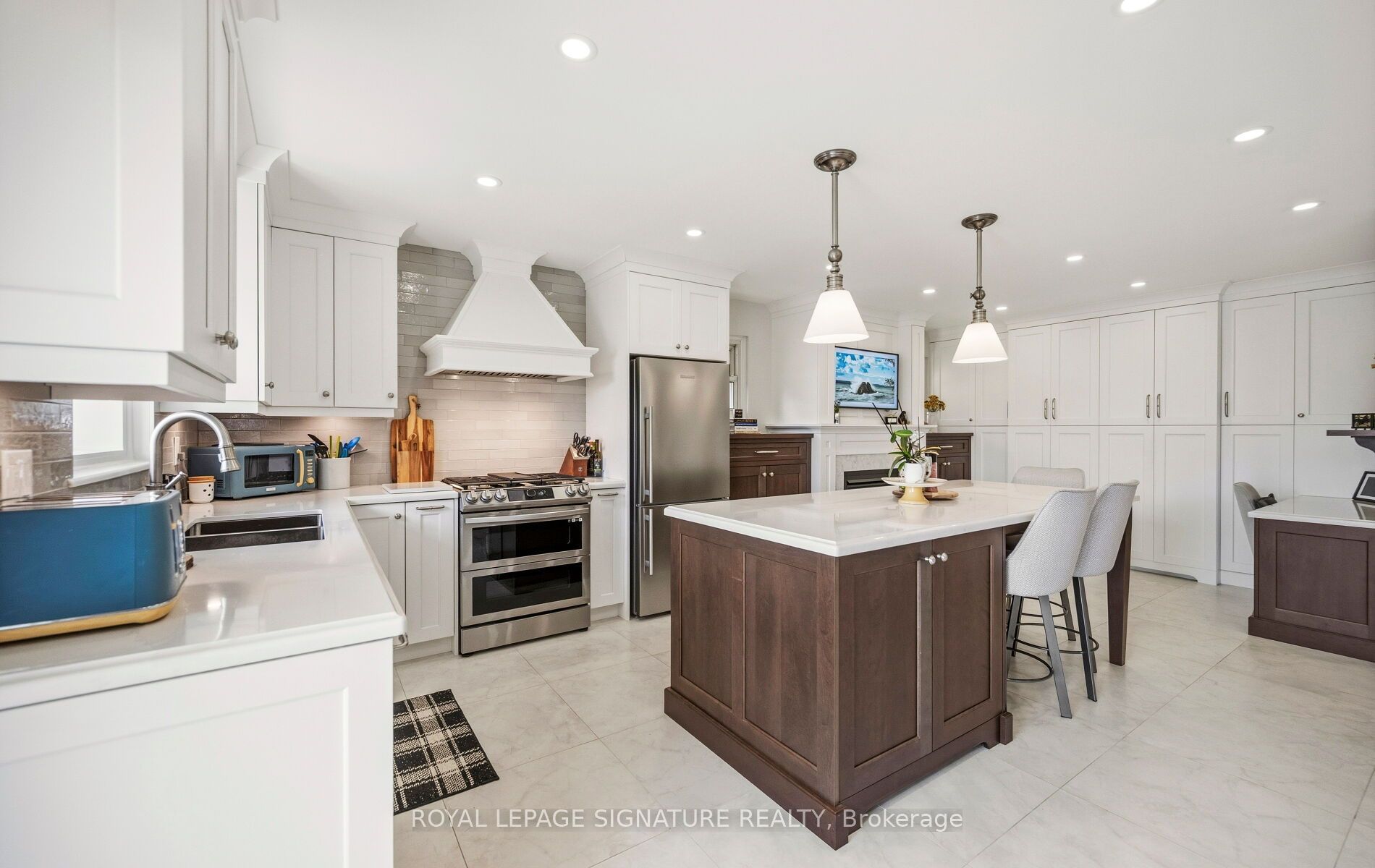 1892 Beechknoll Avenue Property Photo 12