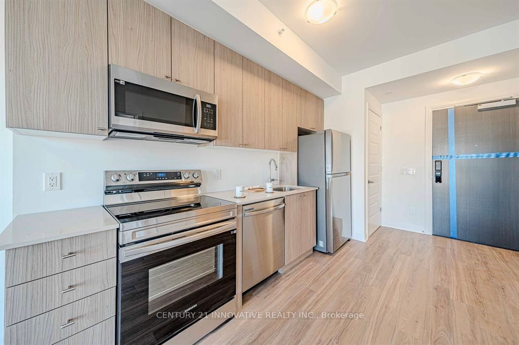 490 Gordon Krantz Avenue 201 Property Photo 8