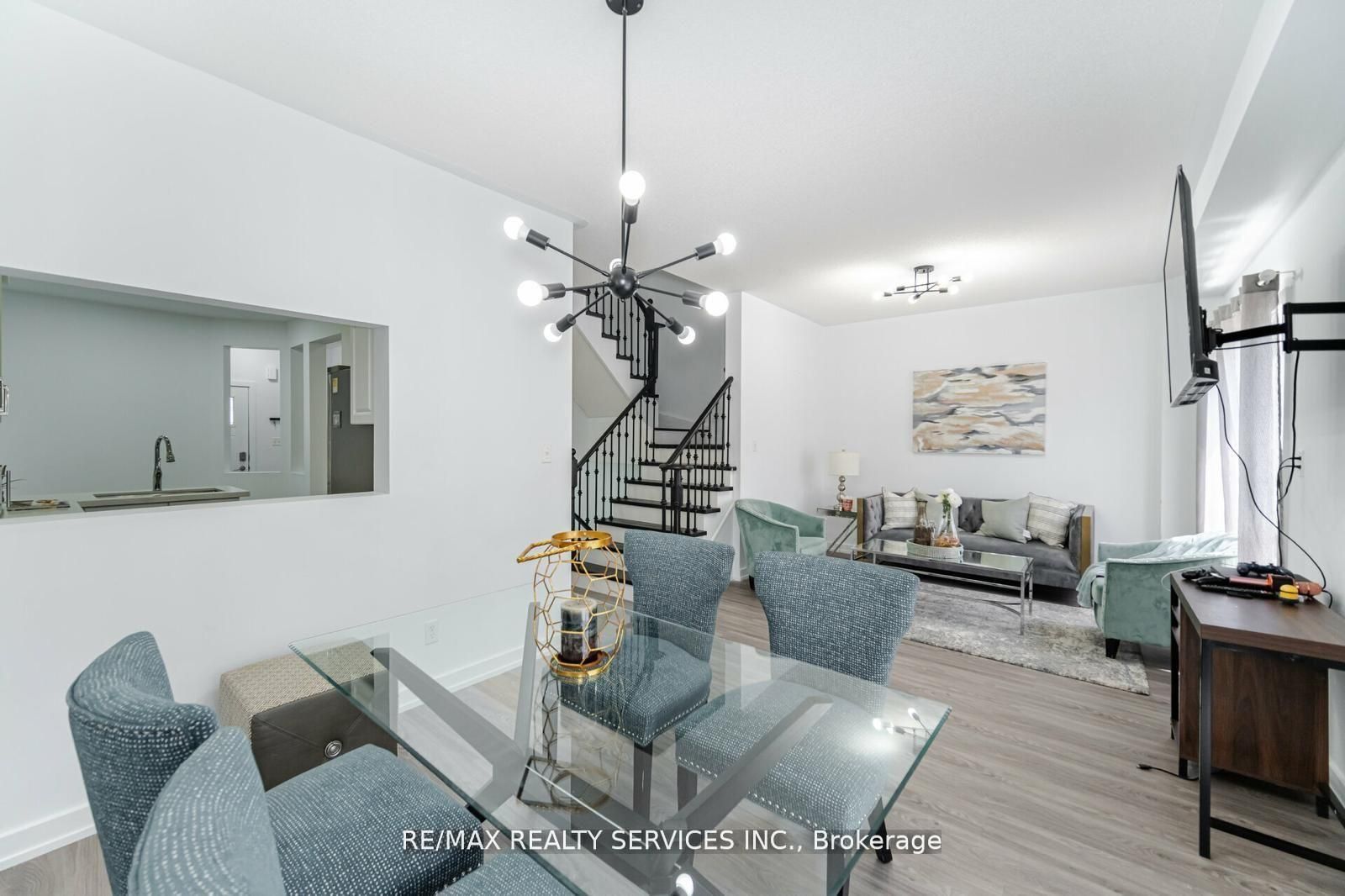 17 Dawes Road Property Photo 8