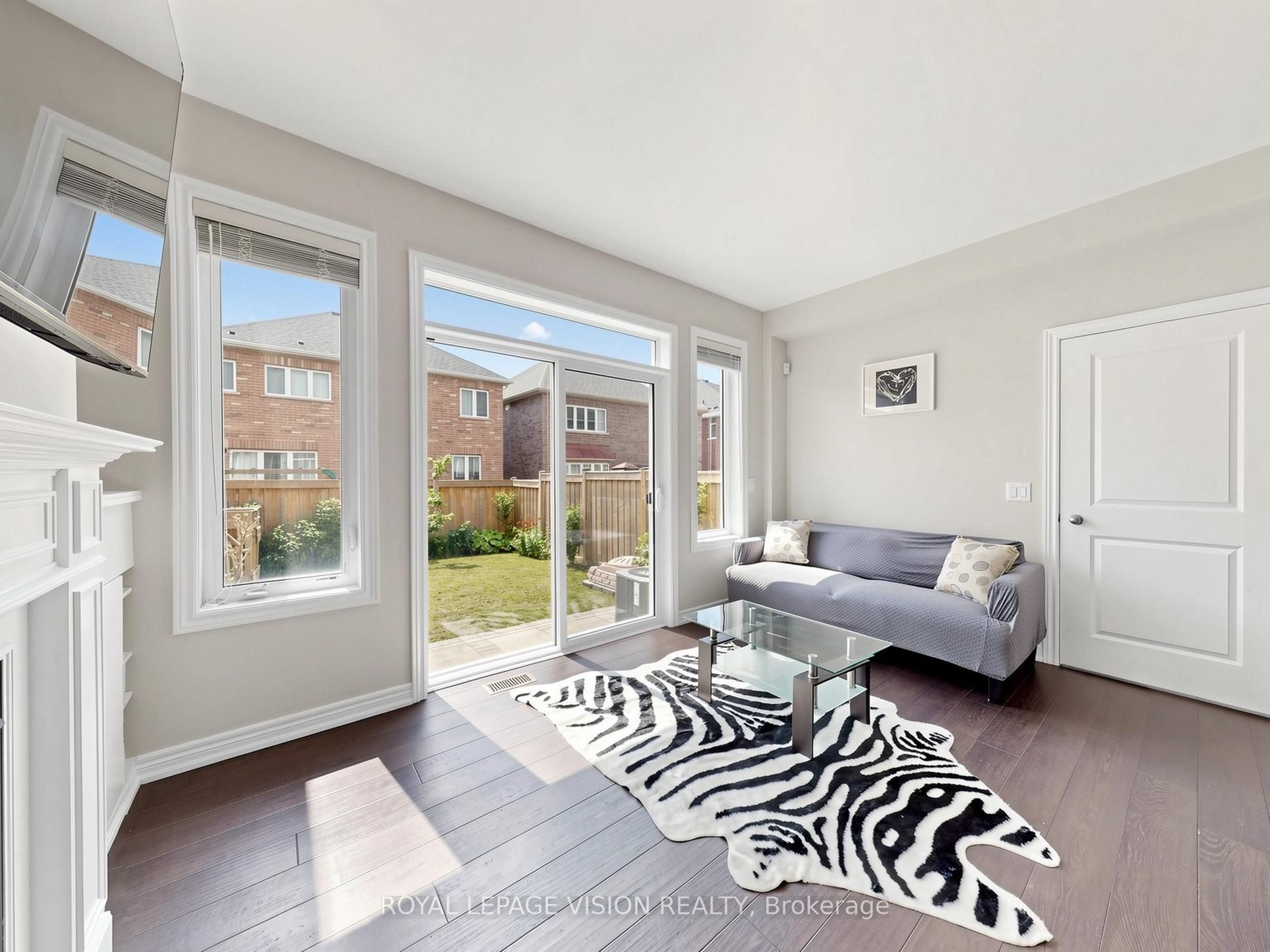 24 Pennycross Crescent Property Photo 8
