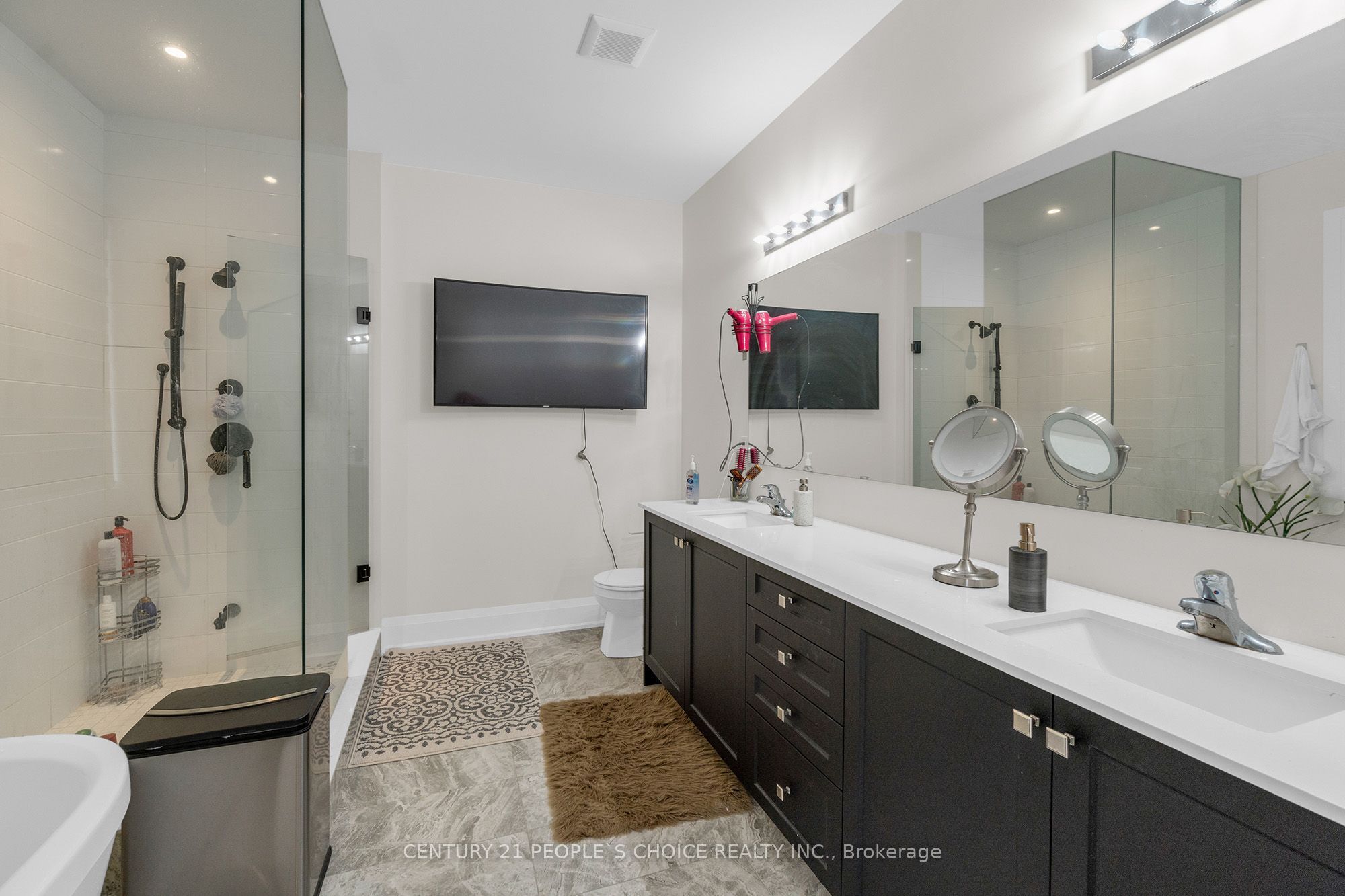 10 Tweedhill Avenue Property Photo 23