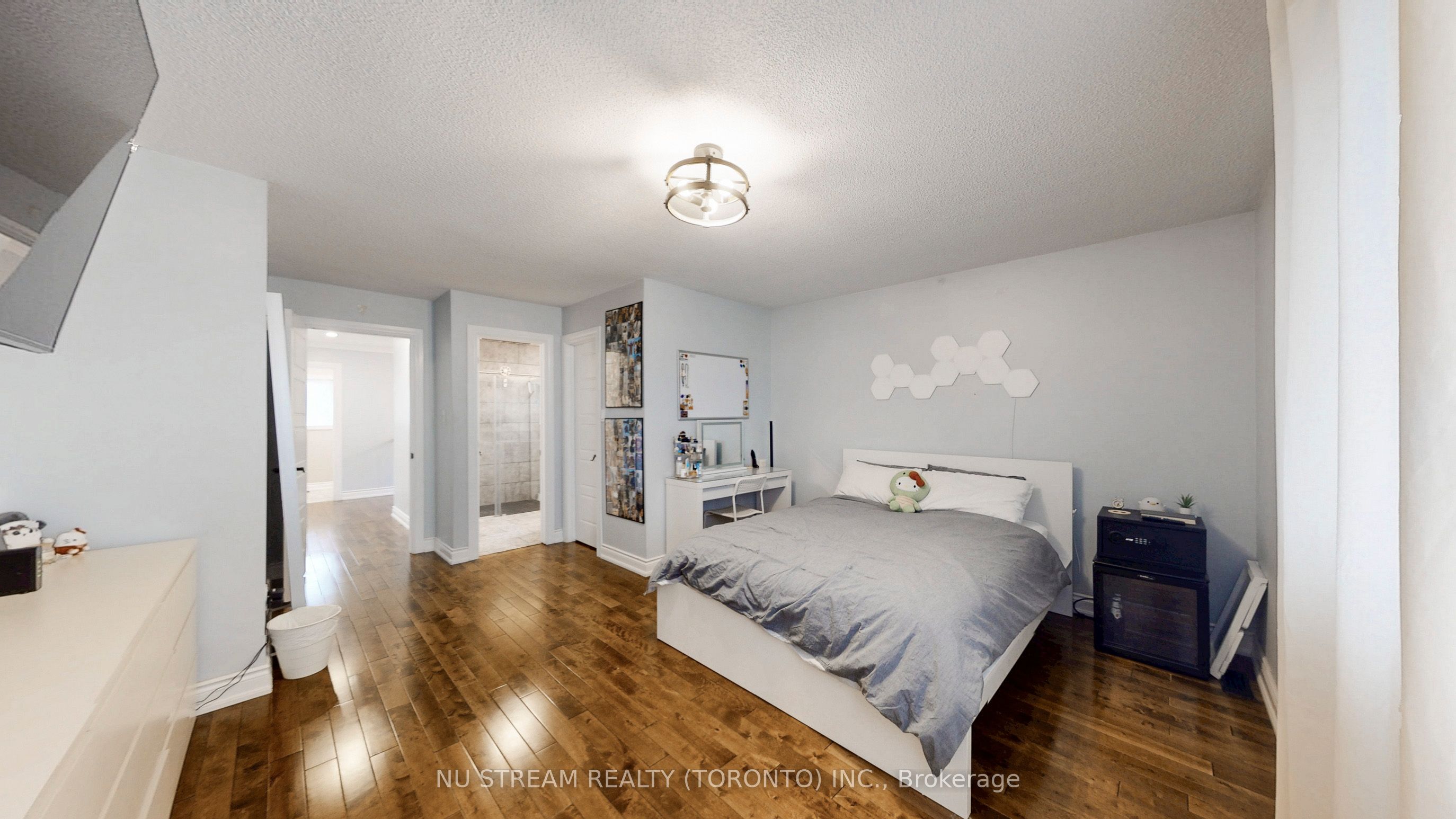 3926 Hazelridge Road Property Photo 21