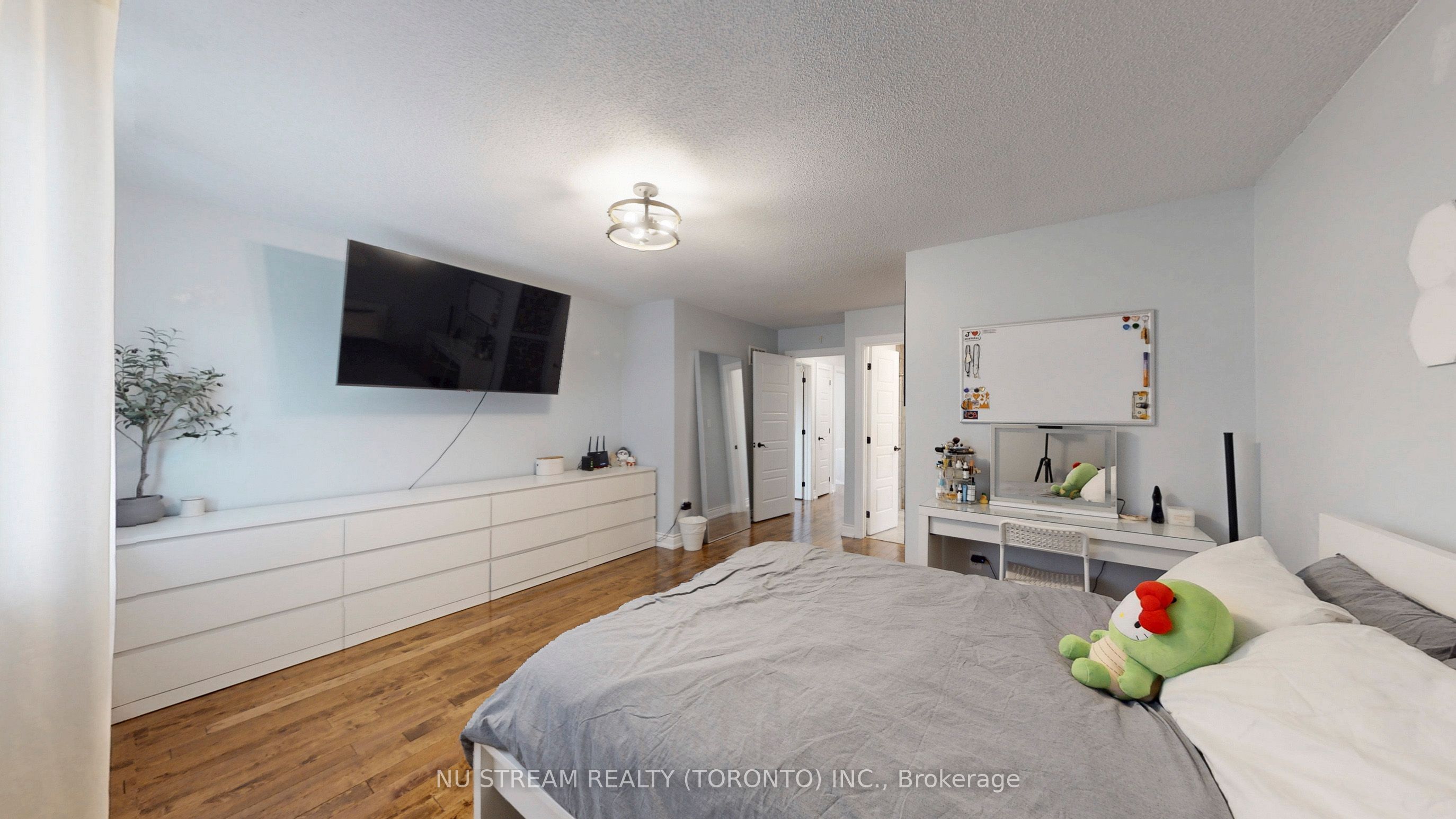 3926 Hazelridge Road Property Photo 22