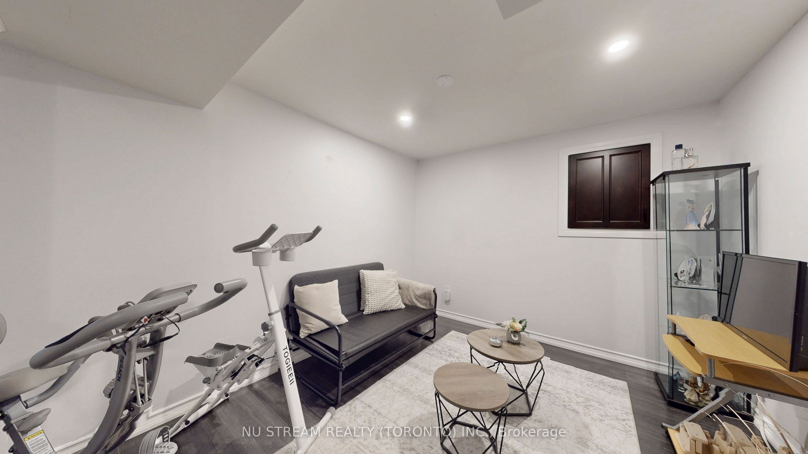 3926 Hazelridge Road Property Photo 34