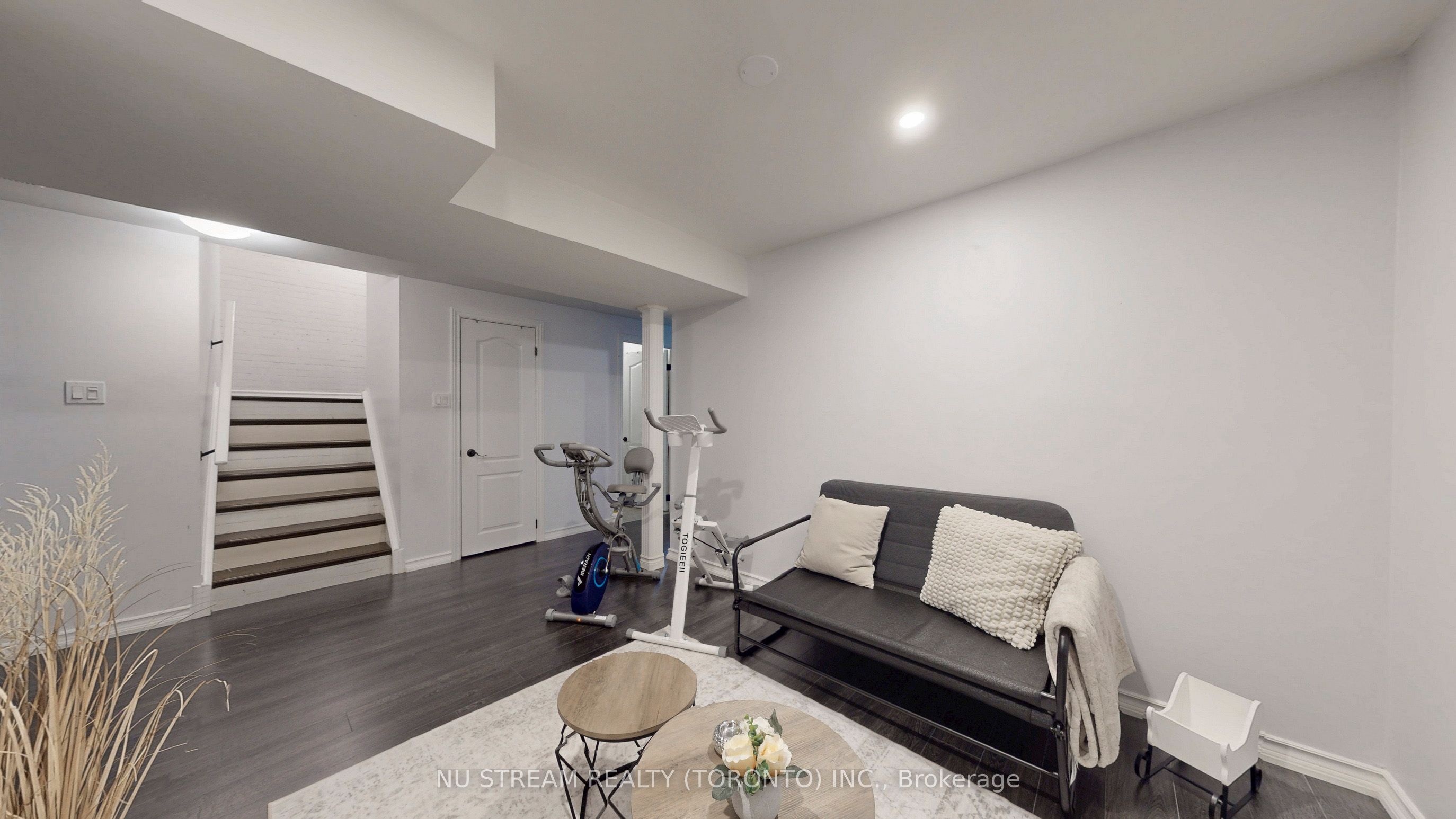 3926 Hazelridge Road Property Photo 35
