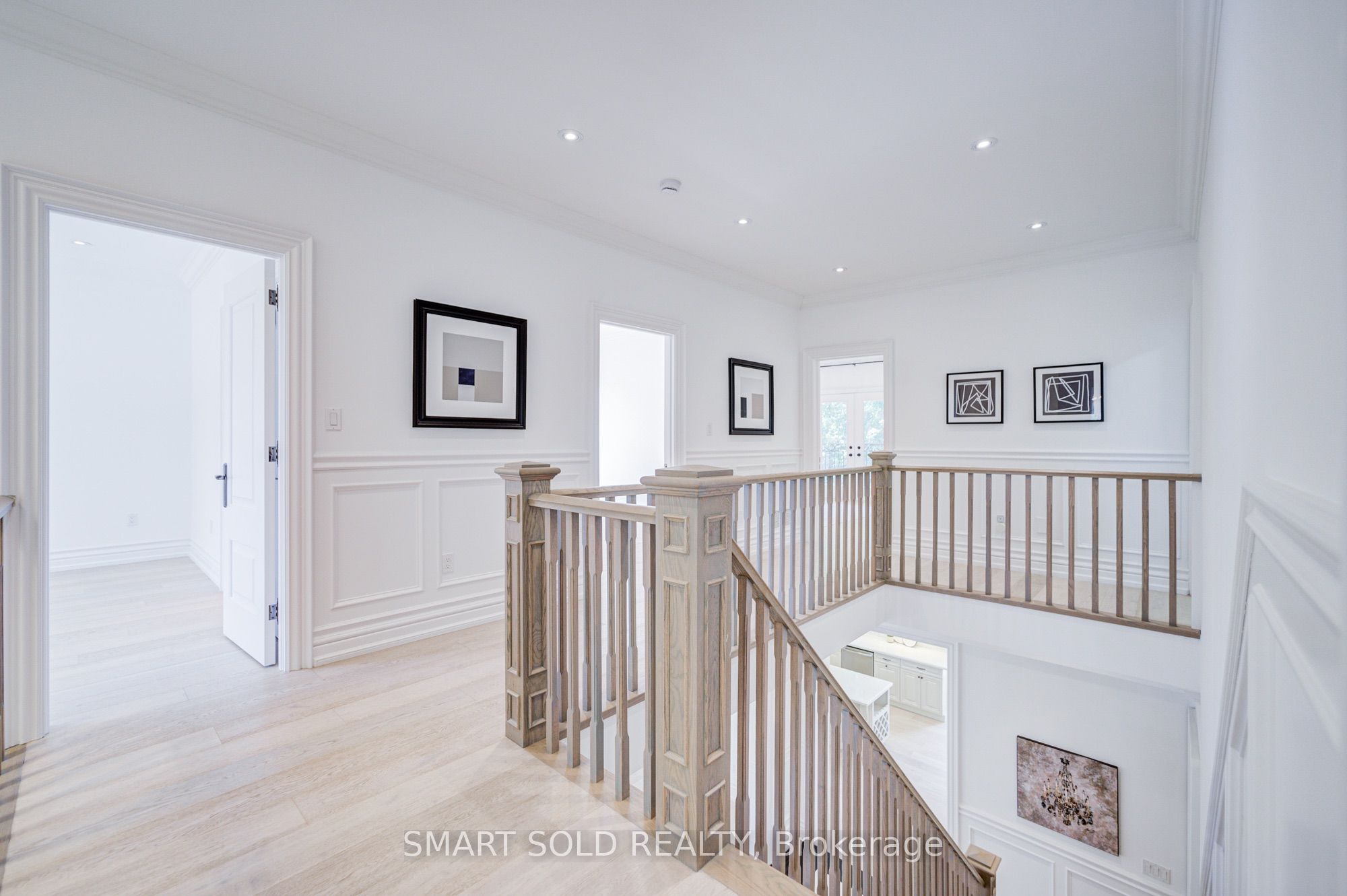 201 Burnhamthorpe Road Property Photo 22