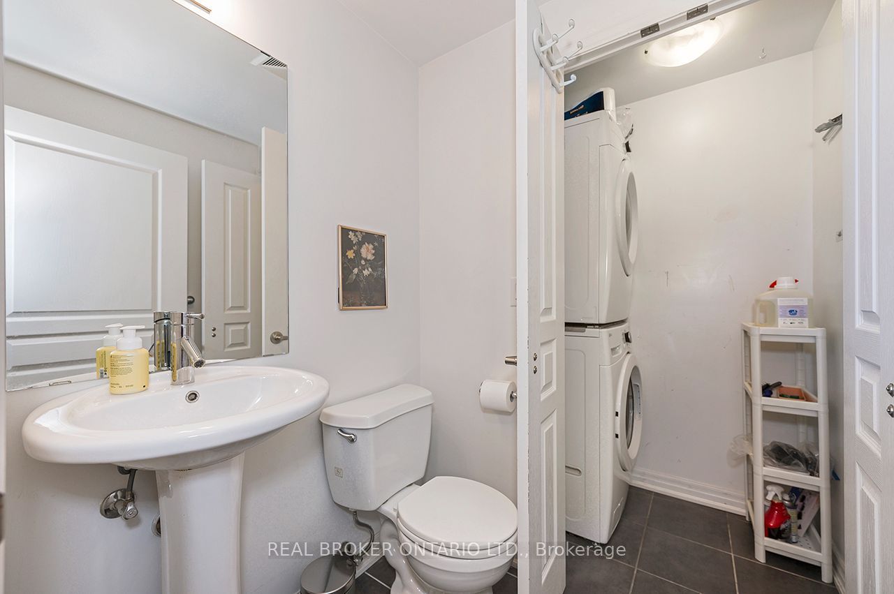 1940 Ironstone Drive 403 Property Photo 11
