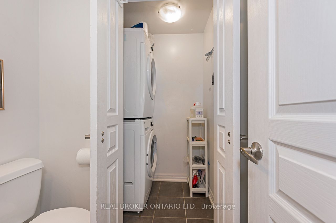 1940 Ironstone Drive 403 Property Photo 12