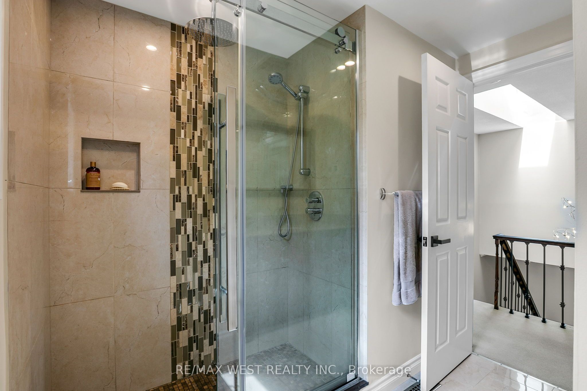 930 Maramis Court Property Photo 32