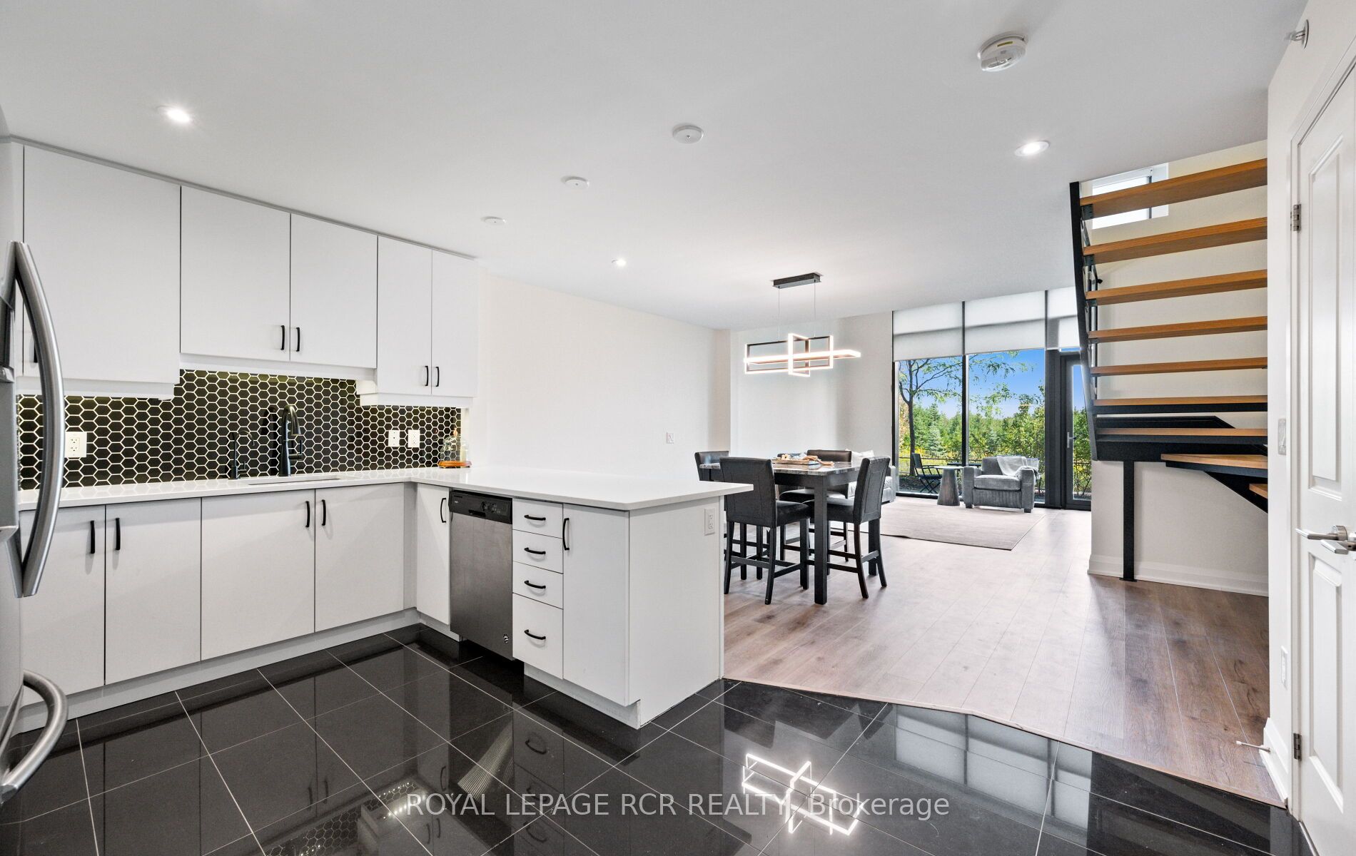 65 Yorkland Boulevard 107 Property Photo 4
