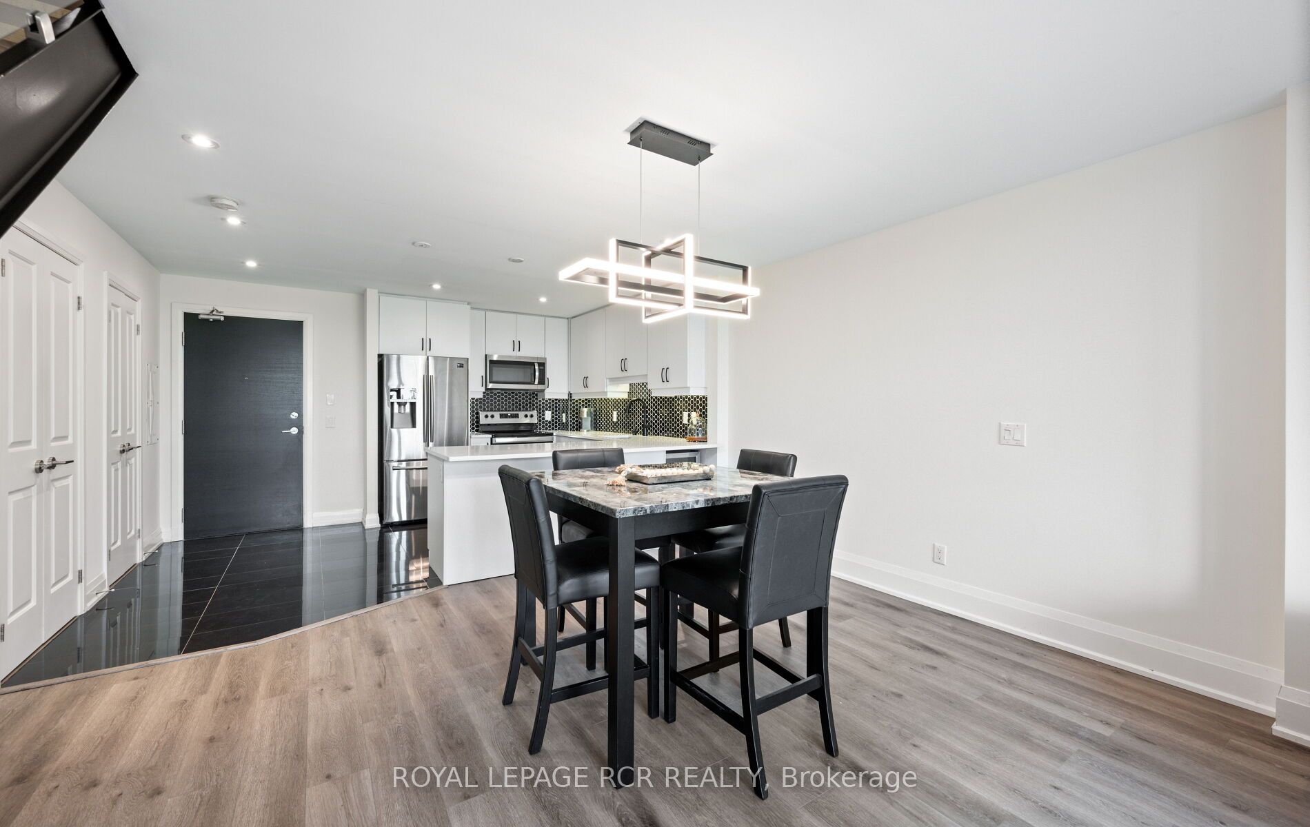 65 Yorkland Boulevard 107 Property Photo 11