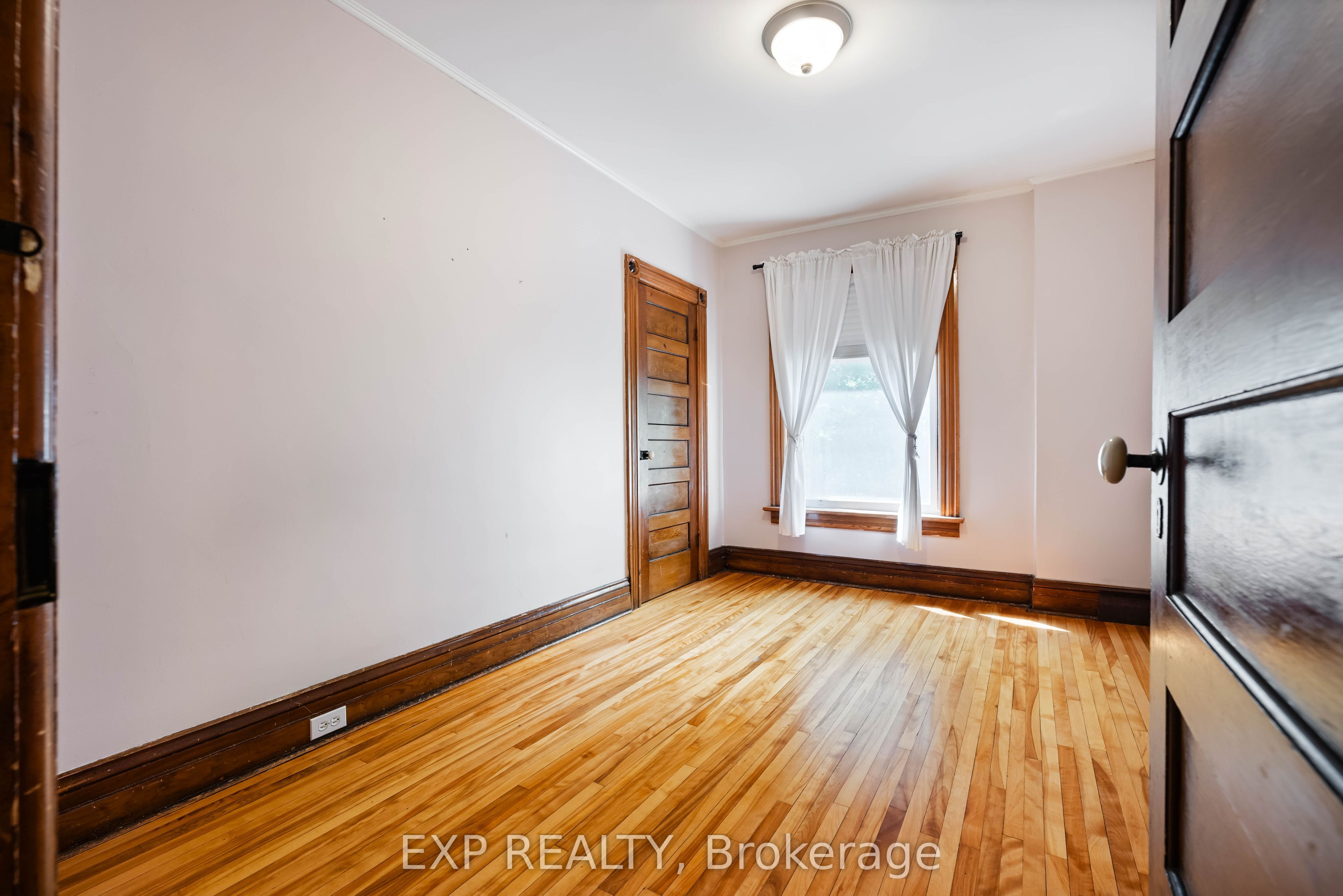 52 First Street Property Photo 17