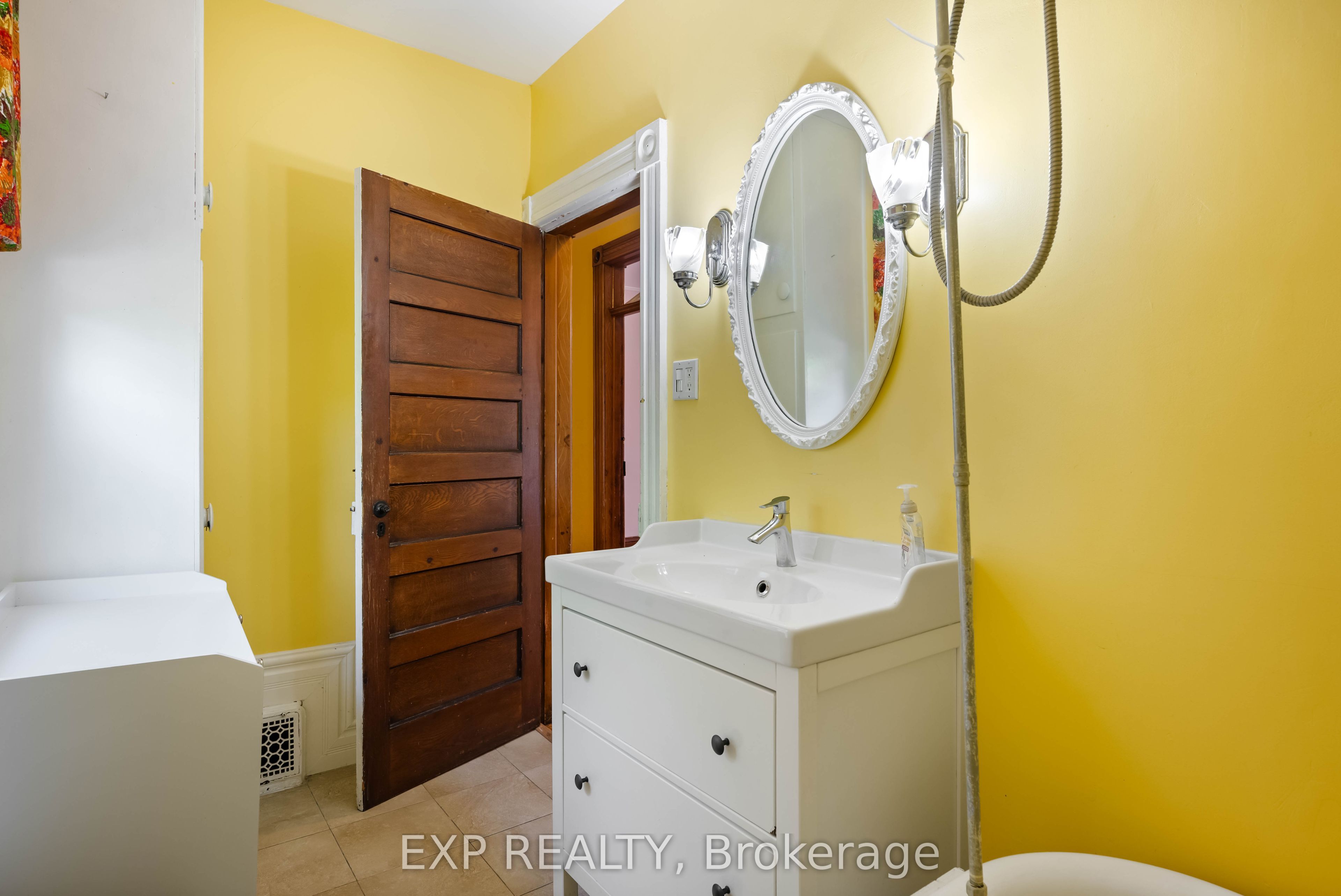 52 First Street Property Photo 22