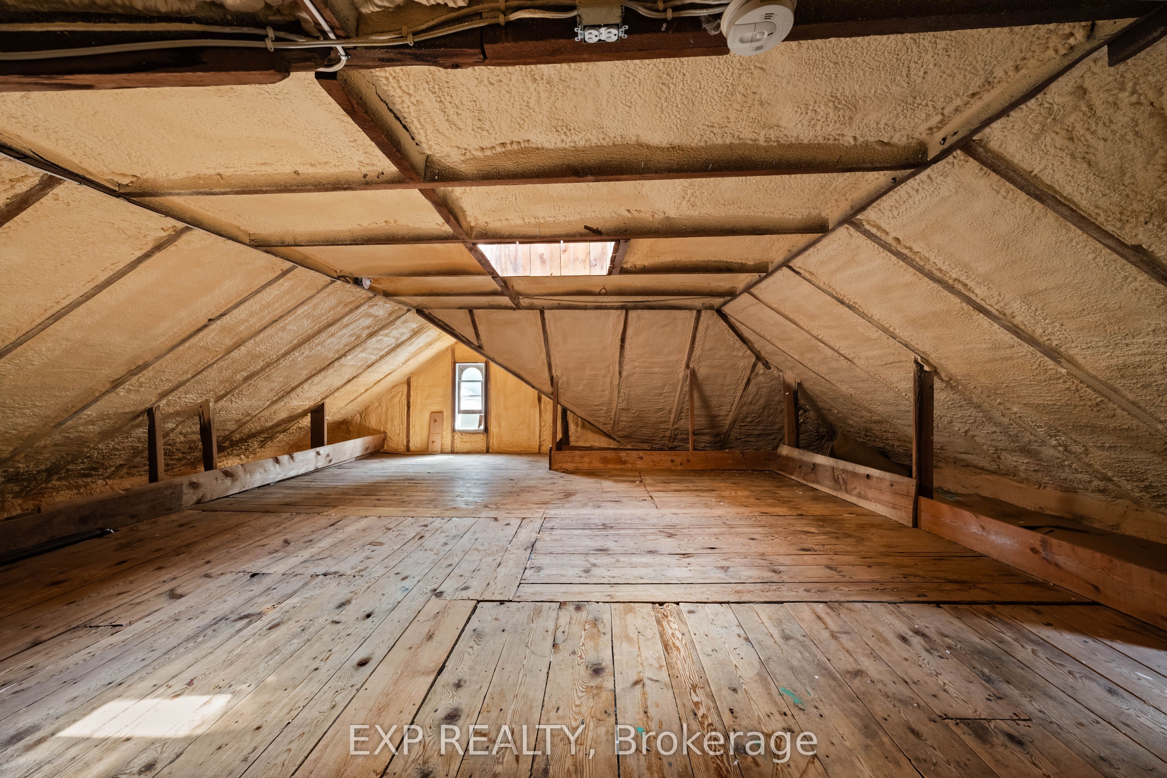 52 First Street Property Photo 24