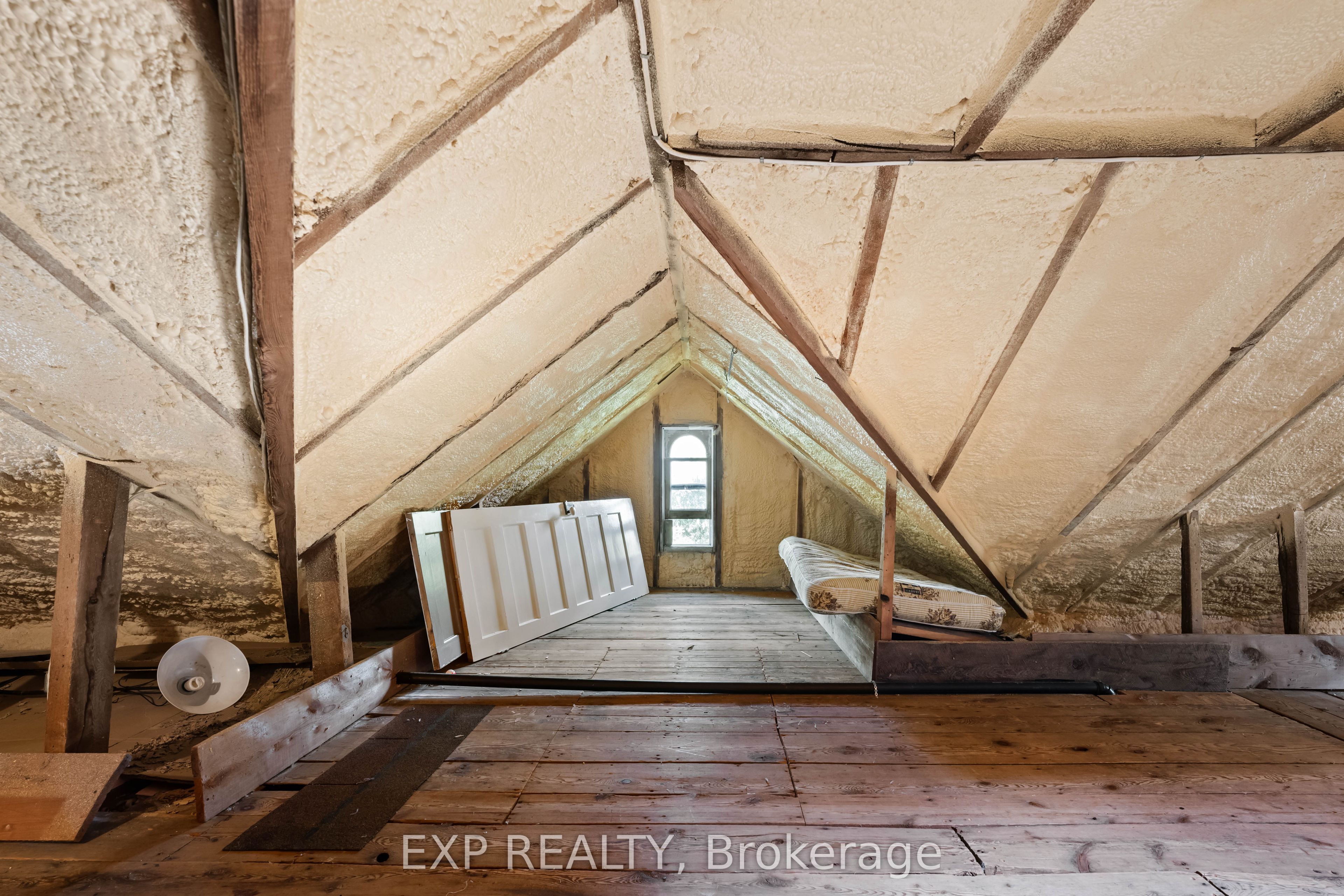 52 First Street Property Photo 25