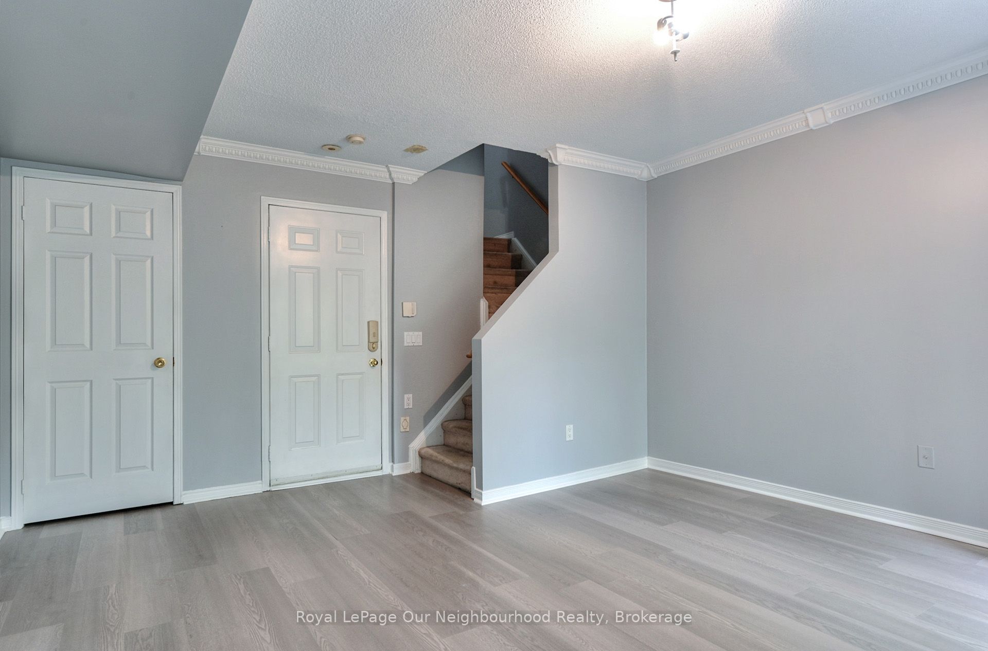 50 Strathaven Drive 96 Property Photo 10