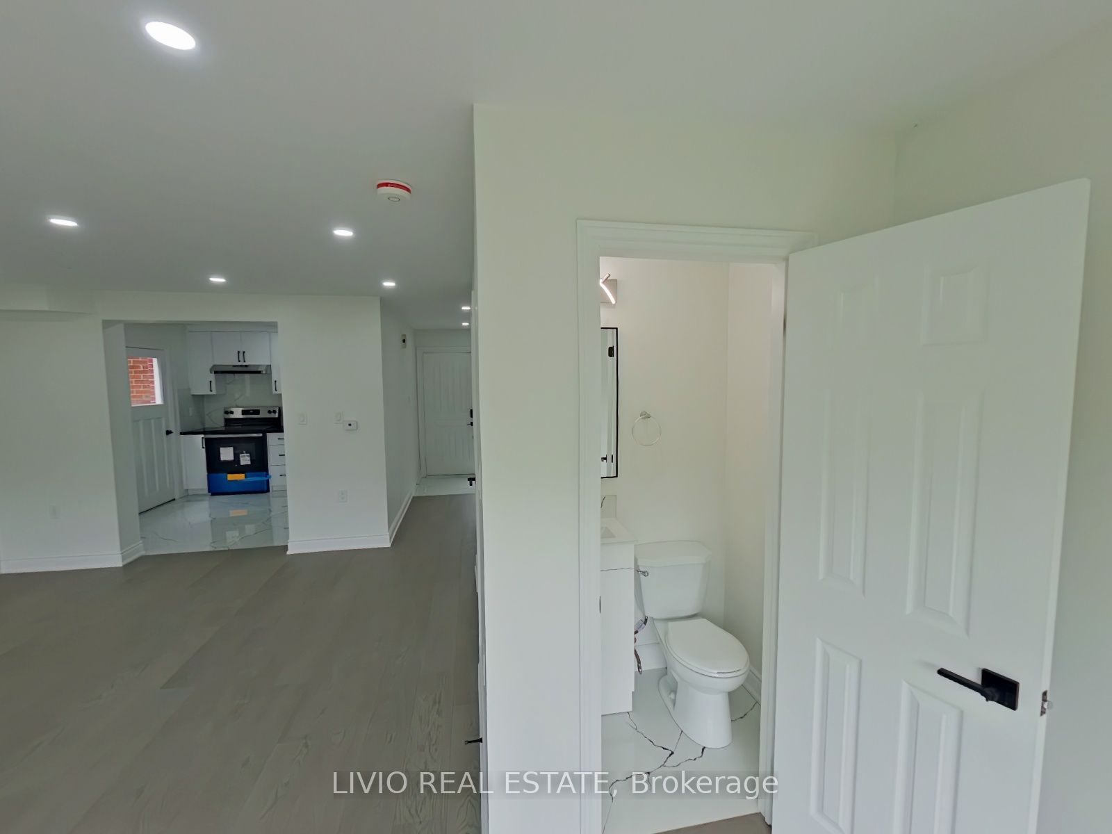 4002 Brandon Gate Drive Property Photo 11