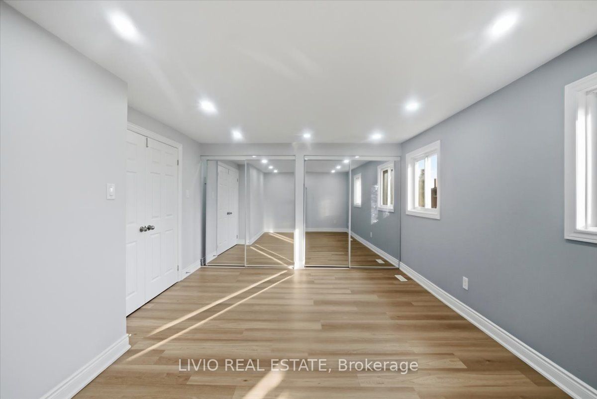 4002 Brandon Gate Drive Property Photo 17