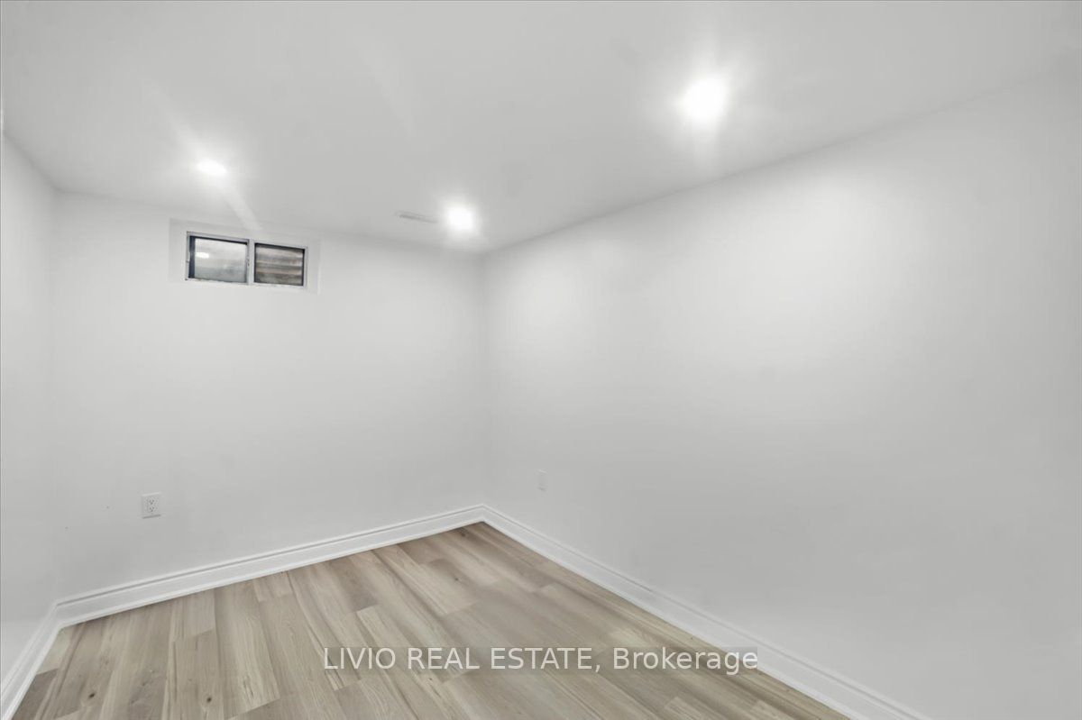 4002 Brandon Gate Drive Property Photo 20