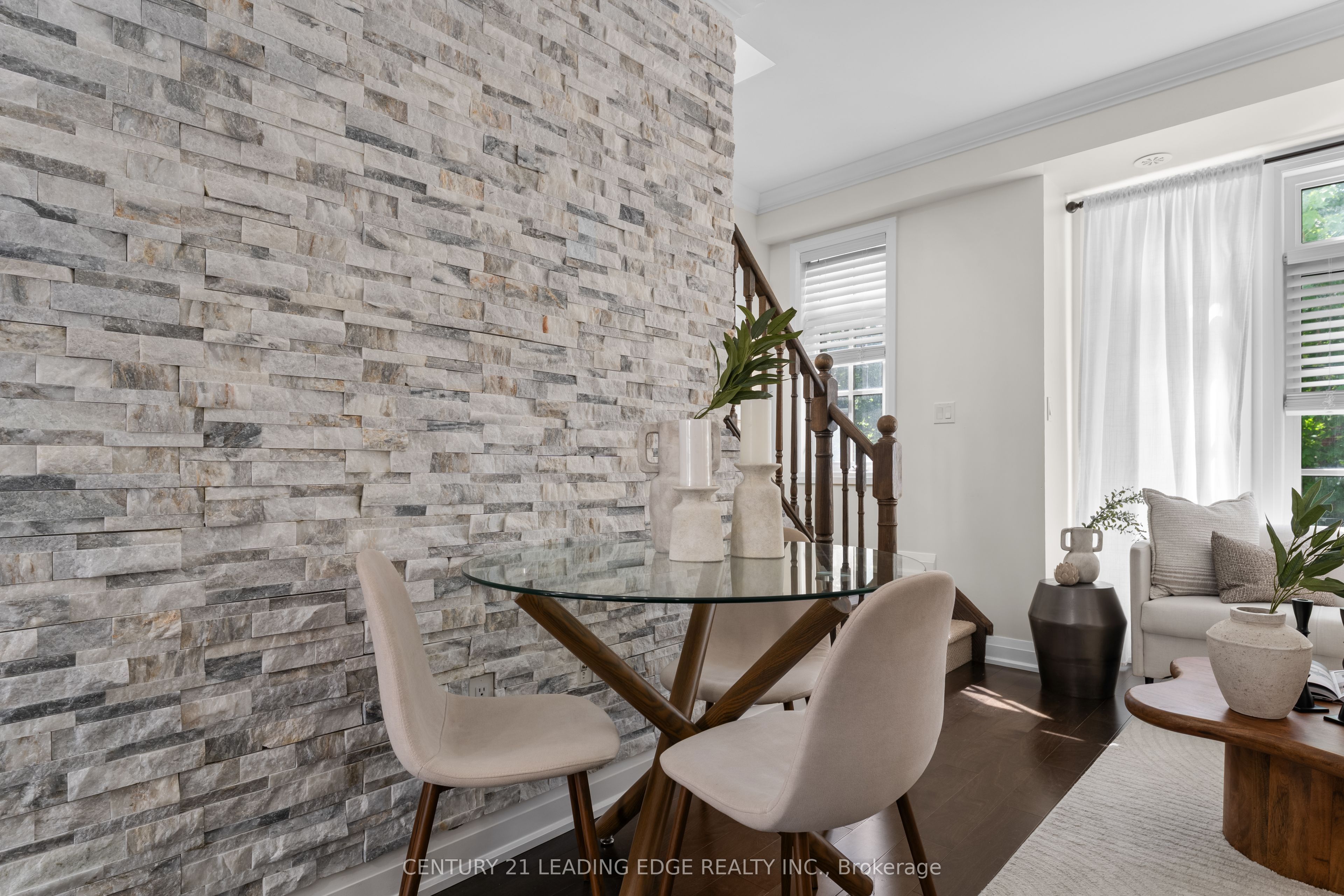 3077 Cawthra Road 18 Property Photo 15