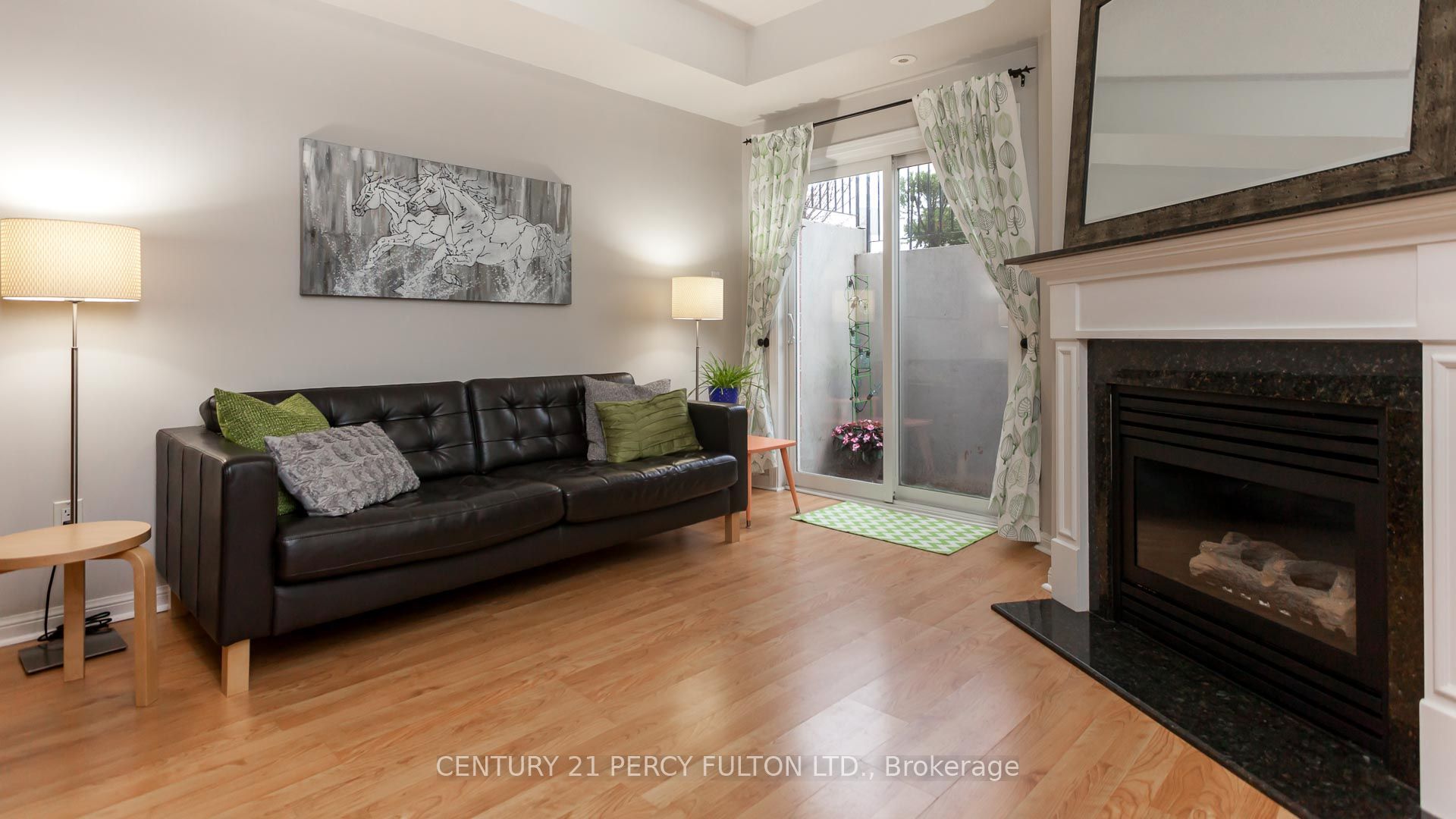 20 Machells Avenue N 112 Property Photo 6