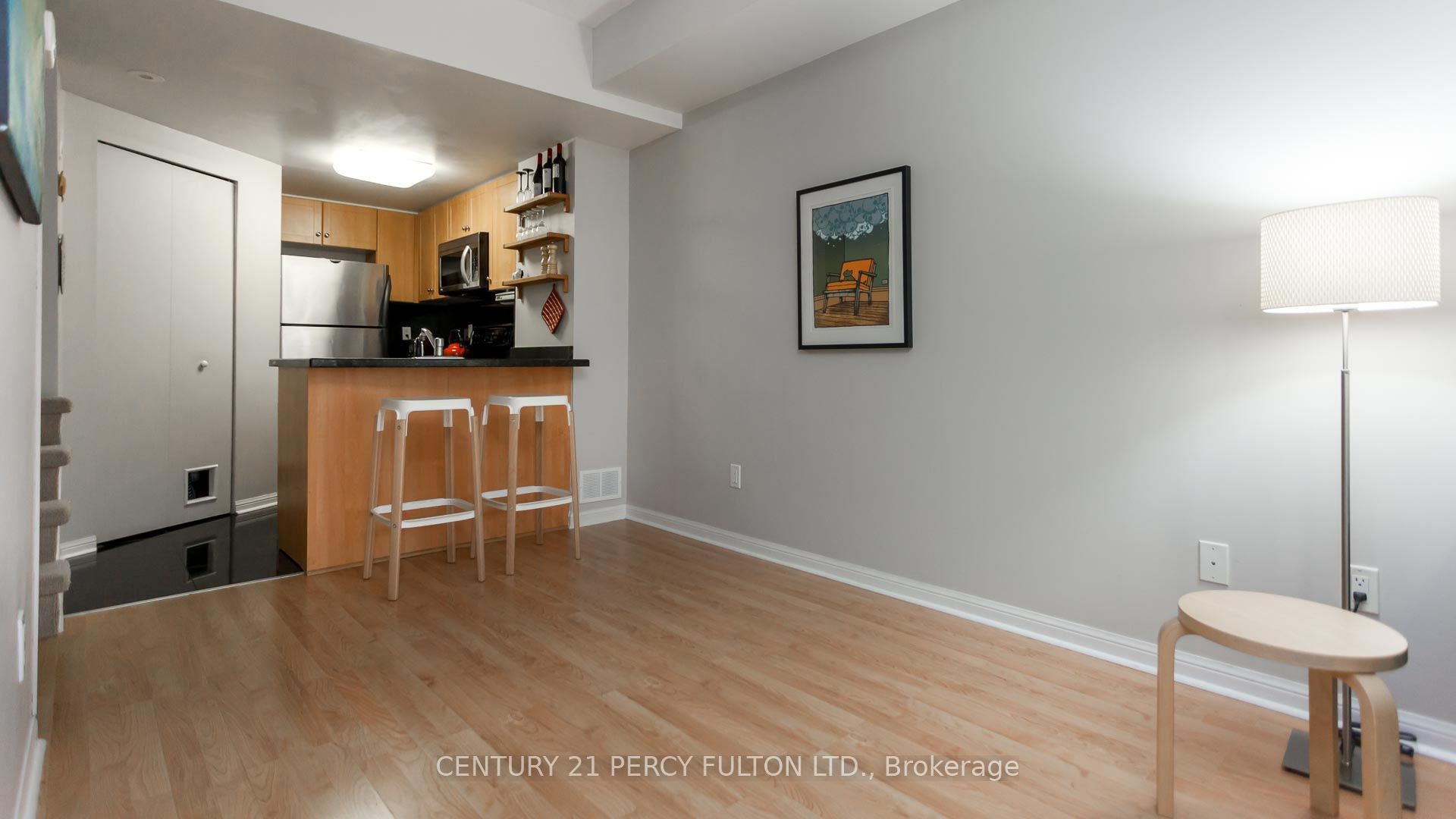 20 Machells Avenue N 112 Property Photo 11