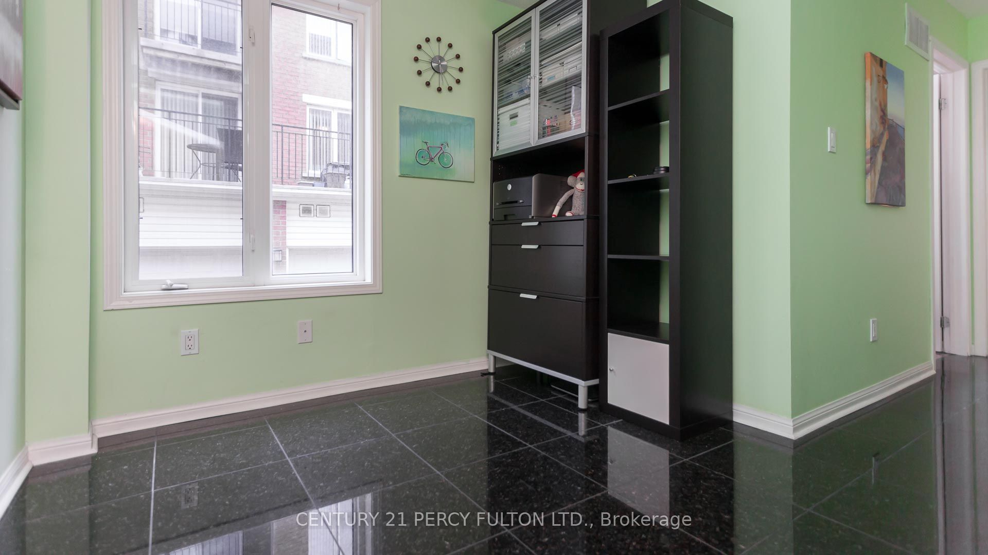 20 Machells Avenue N 112 Property Photo 15