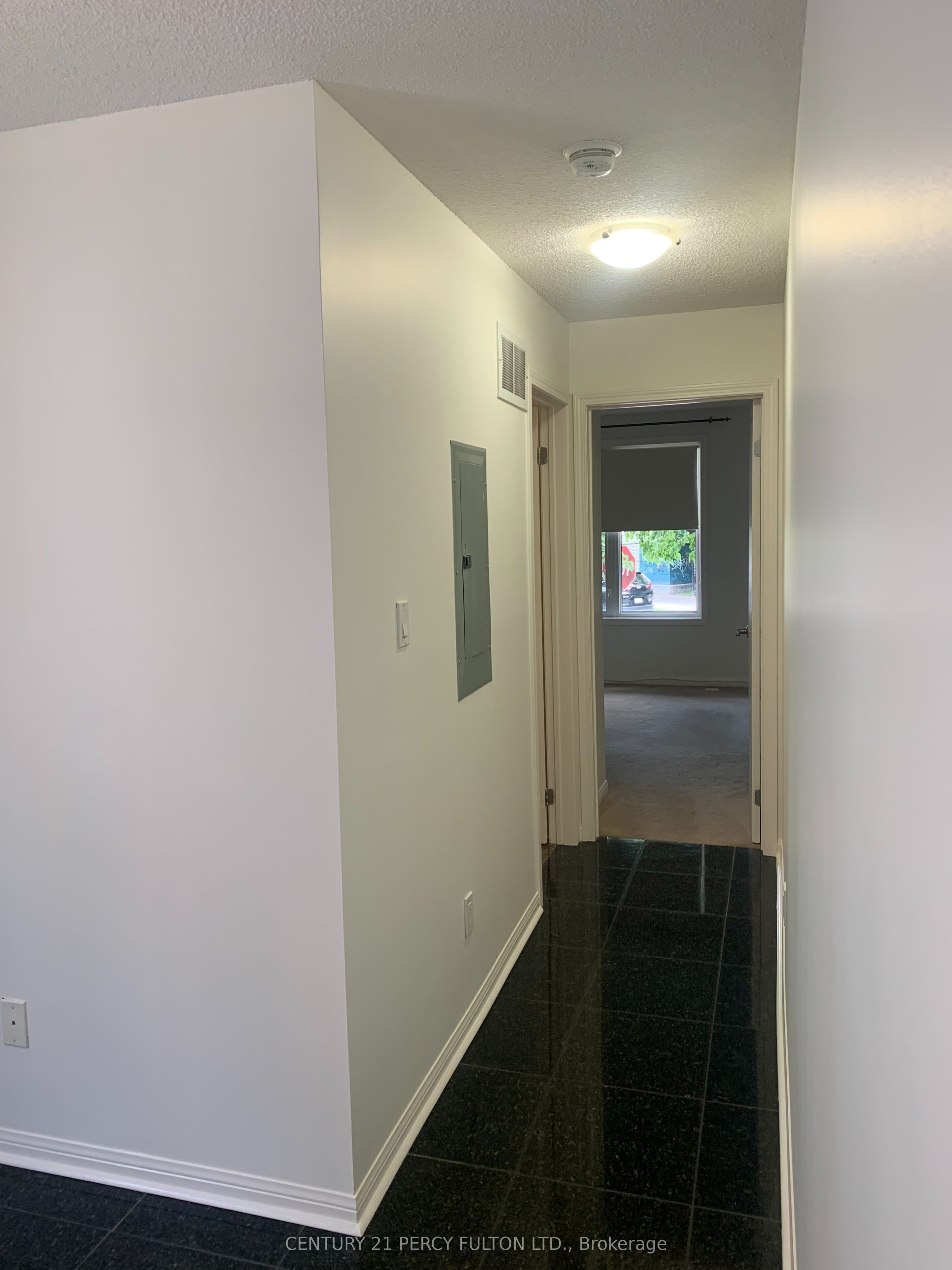 20 Machells Avenue N 112 Property Photo 16