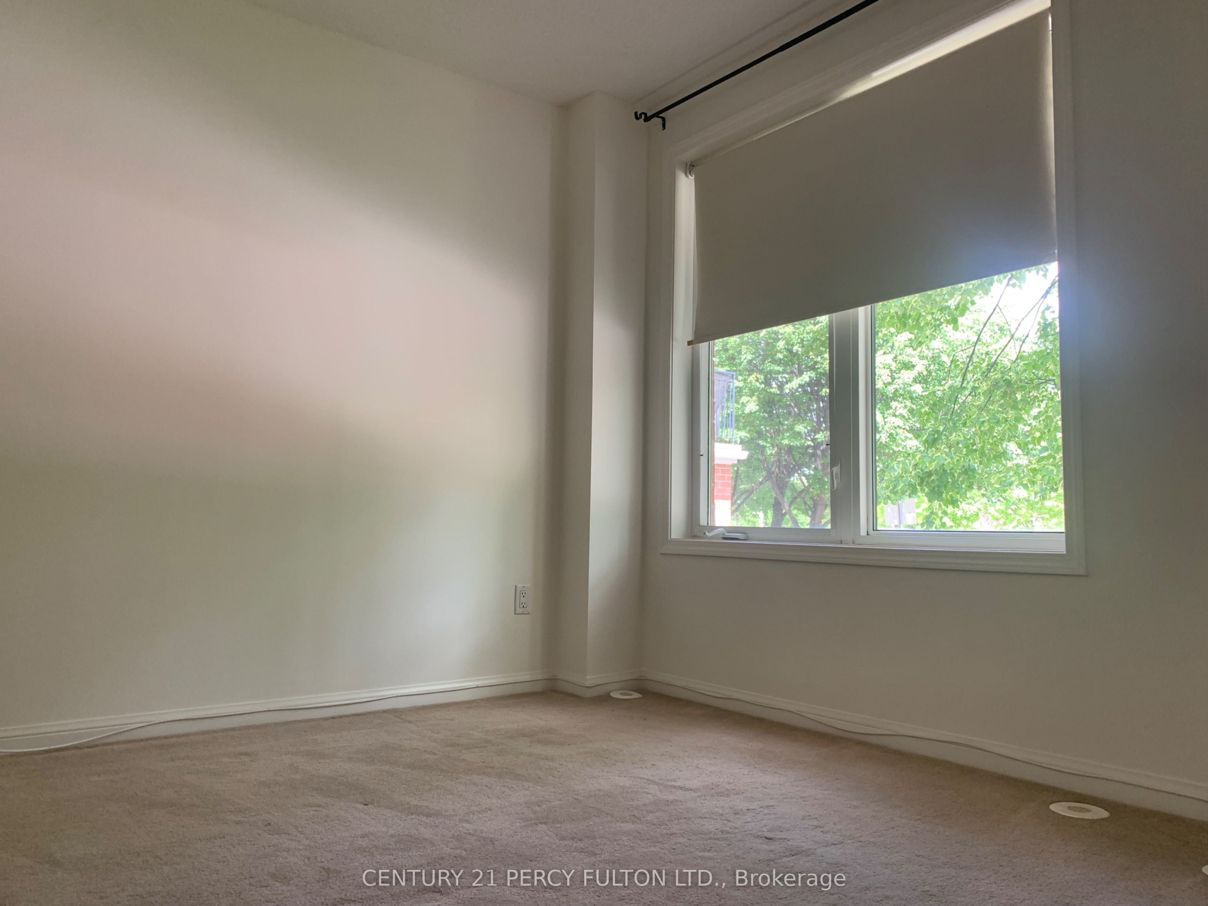 20 Machells Avenue N 112 Property Photo 19