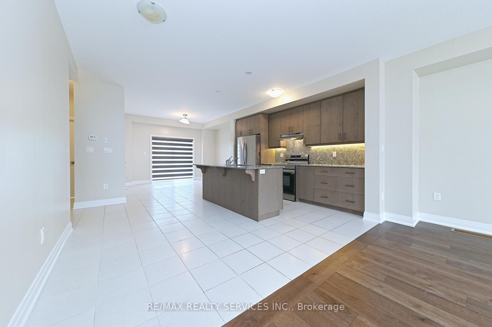 52 Humberstone Drive Property Photo 7