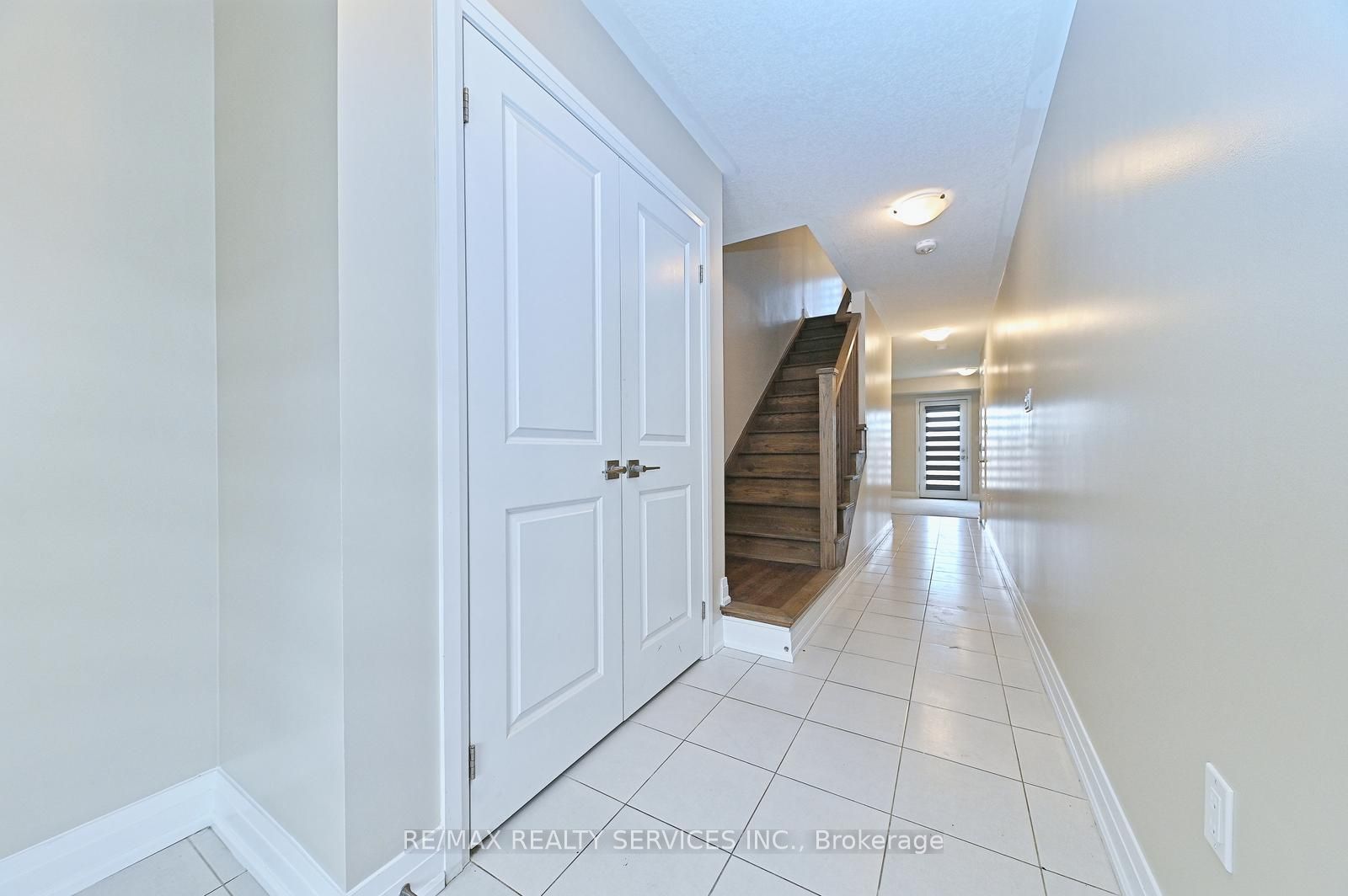 52 Humberstone Drive Property Photo 8