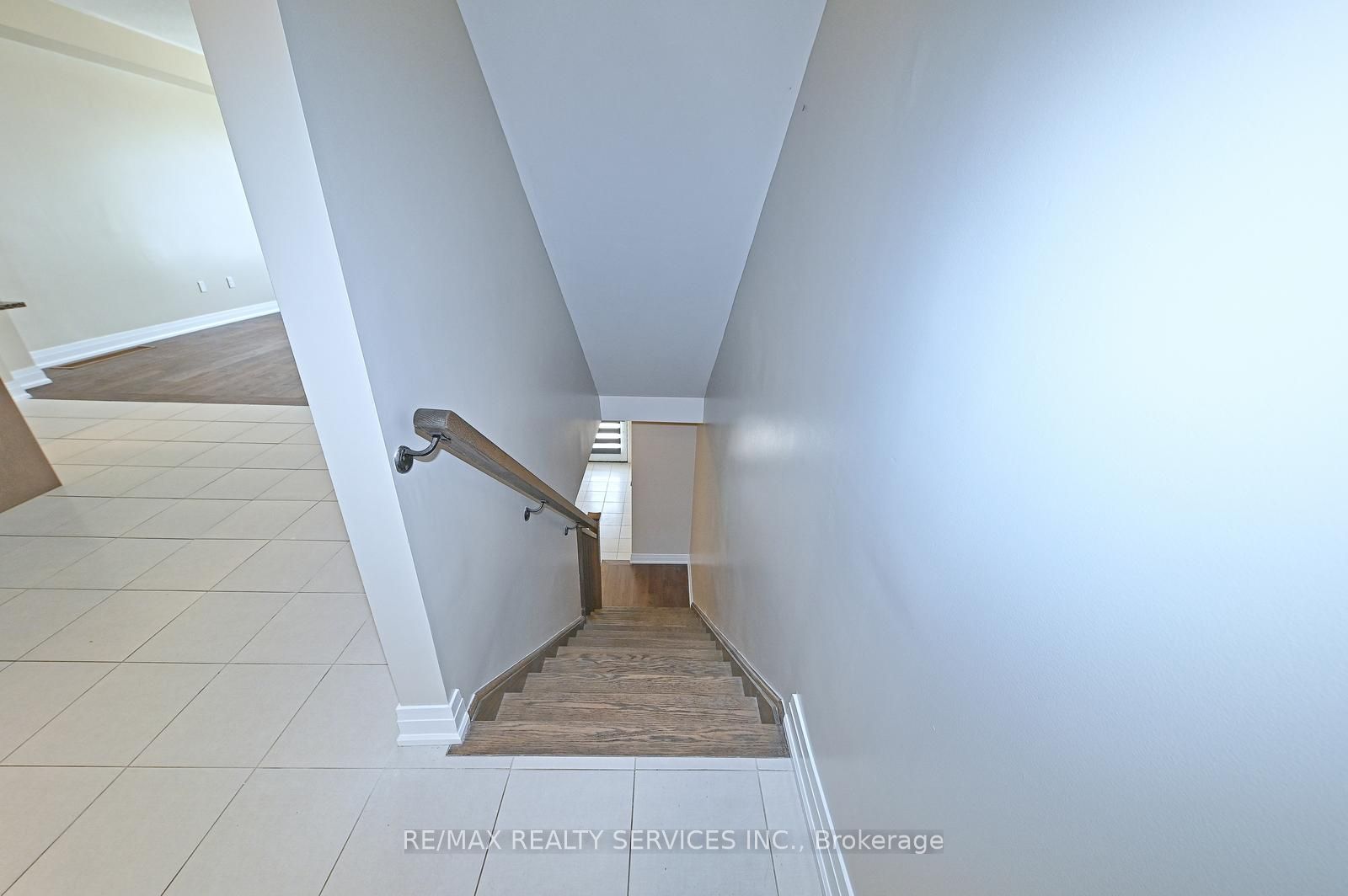 52 Humberstone Drive Property Photo 15