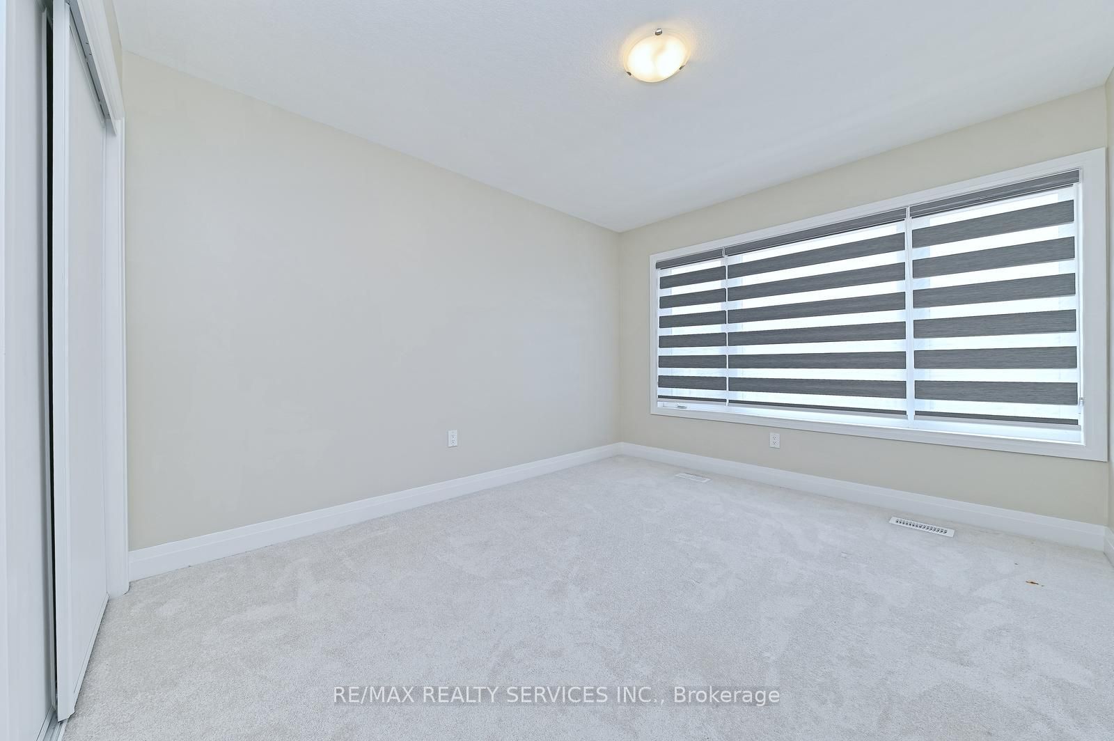52 Humberstone Drive Property Photo 34